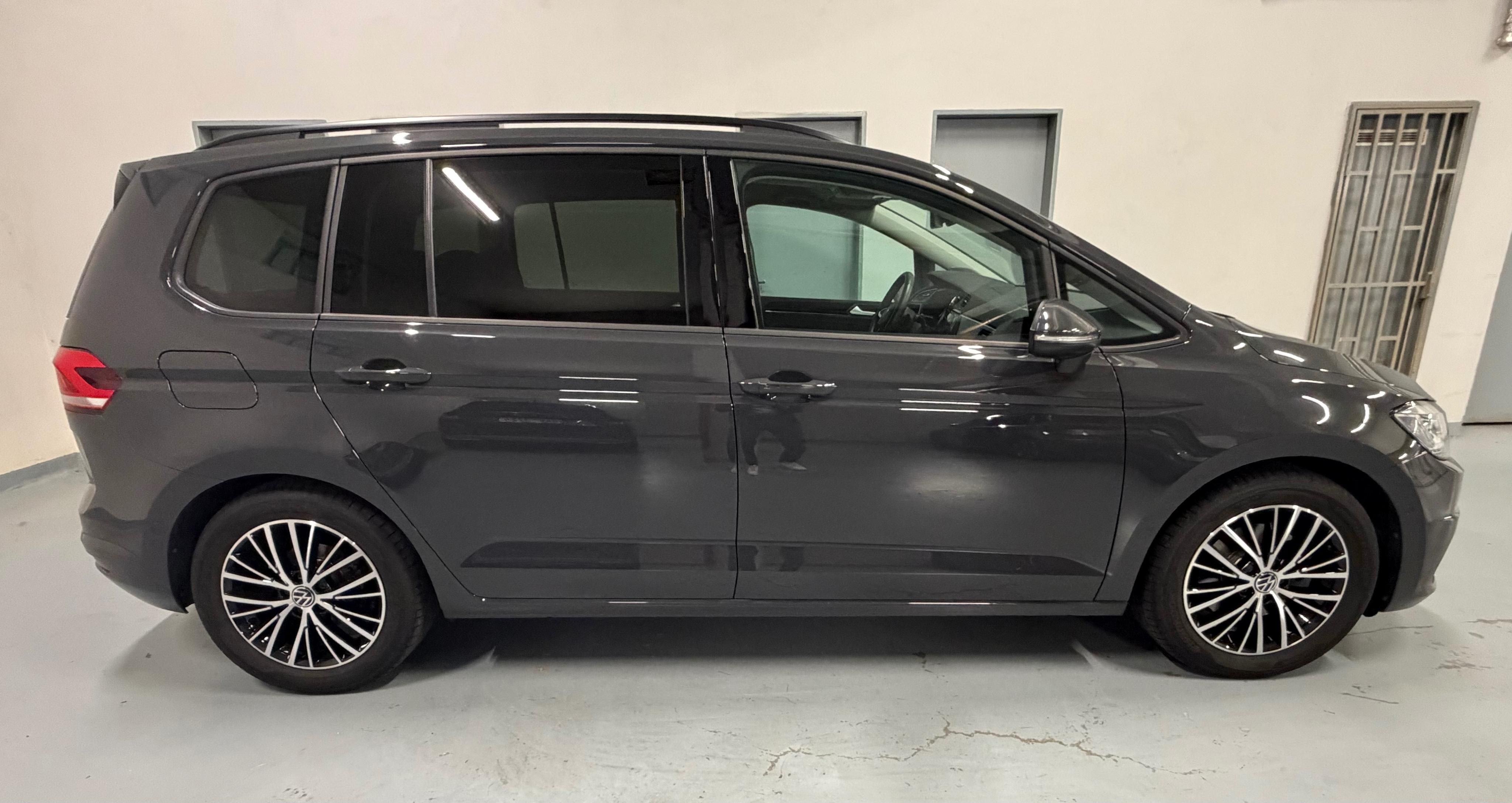 Volkswagen Touran, 1,5 TSi DSG 7-MÍST/TAŽNÉ/WEBAS - fotka 5