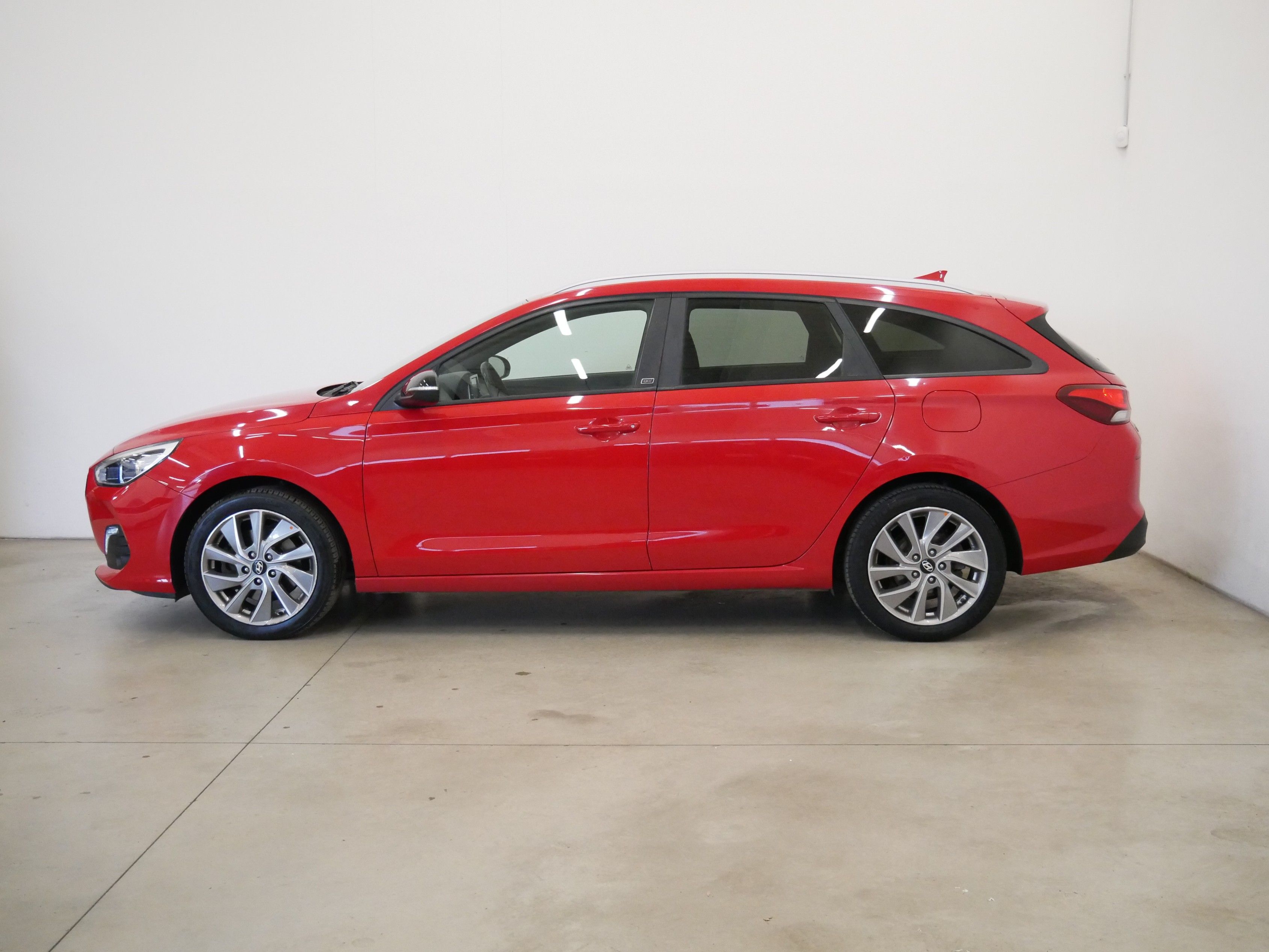 Hyundai i30, 1.4 T-GDi 103 kW Style Go - fotka 3