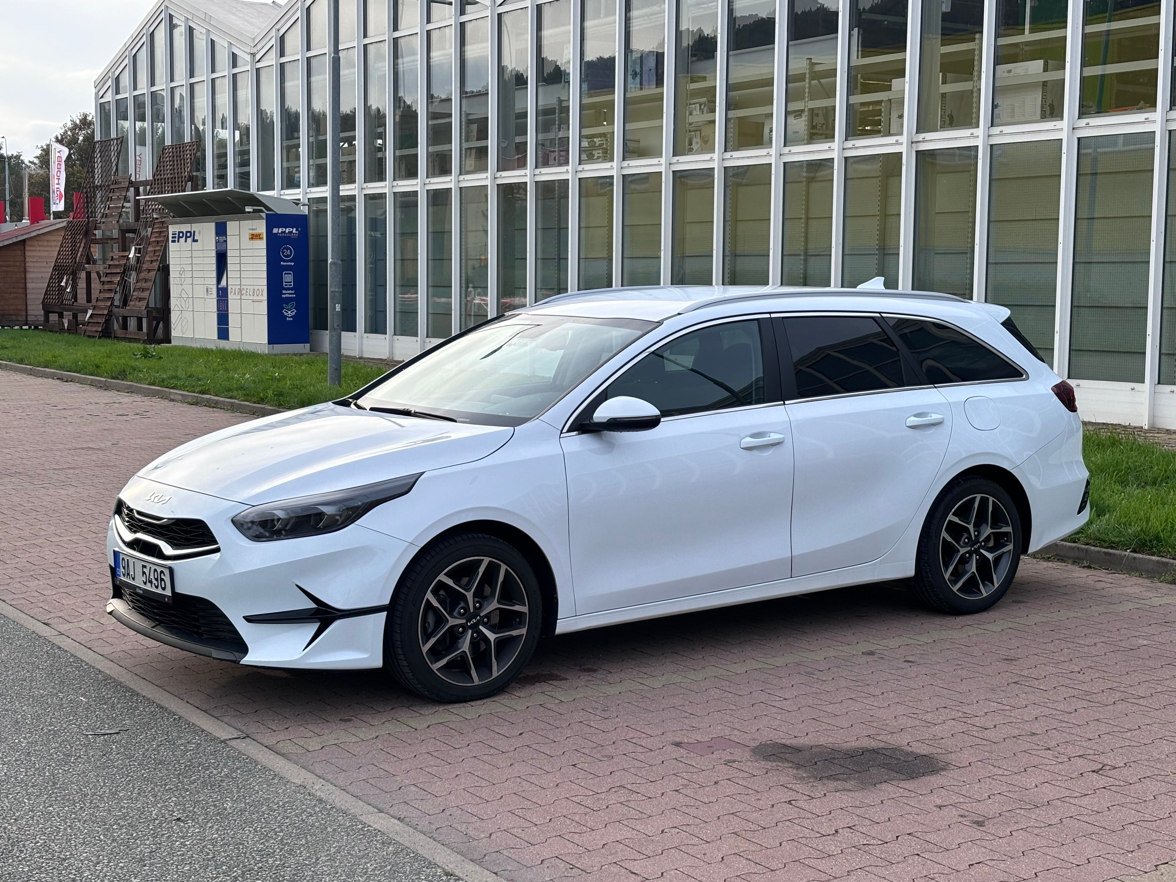 Kia Cee´d, 1.5 T-GDI, výbava TOP, záruka - fotka 3
