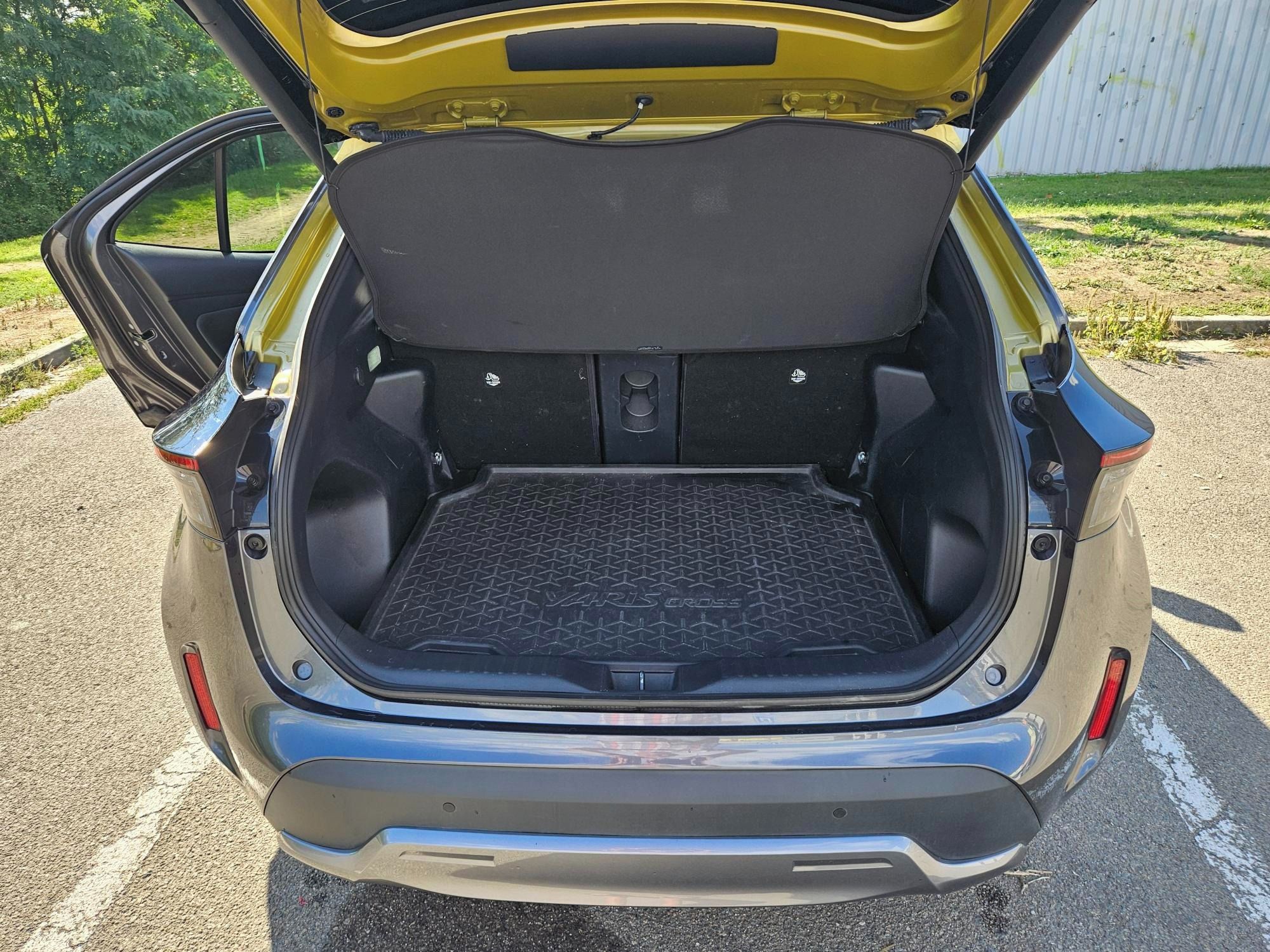 Toyota Yaris Cross, AWD-i 4x4 servisováno - fotka 4