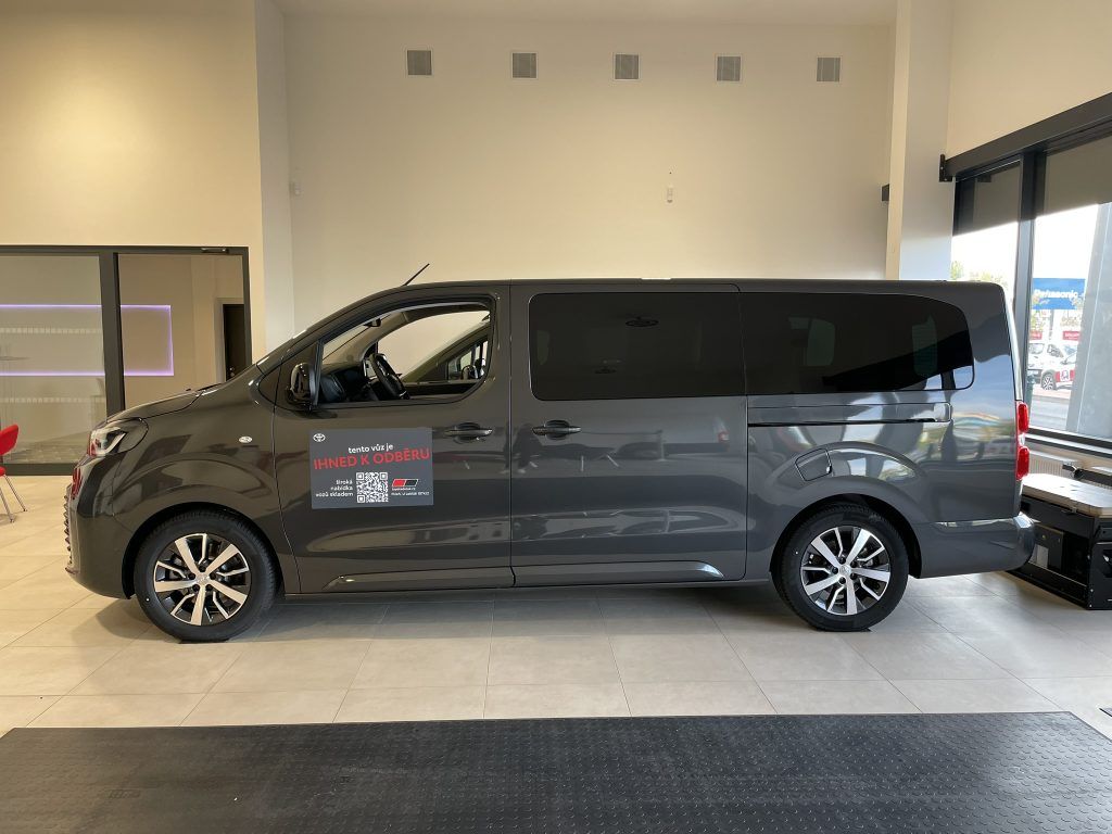 Toyota Proace Verso, 2.2 8AT 180k ODBĚR IHNED - fotka 4