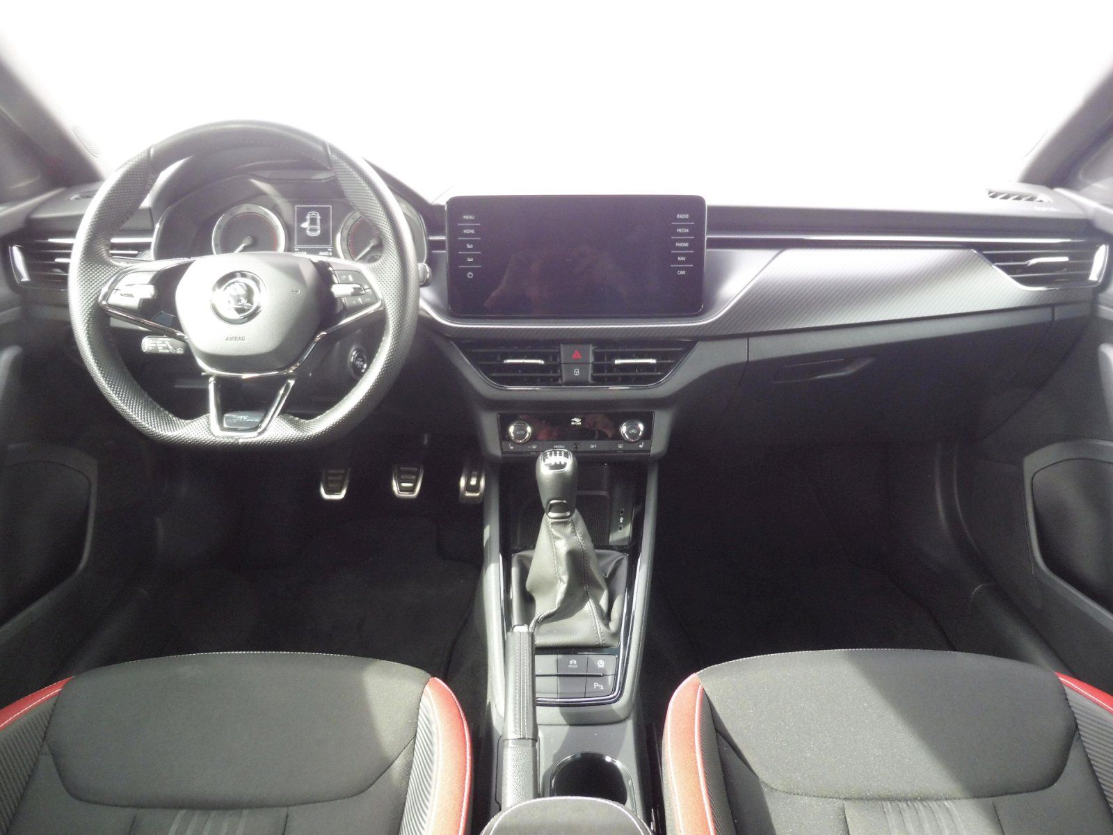 Škoda Scala, Monte Carlo 1,5 TSI 110kW - fotka 5