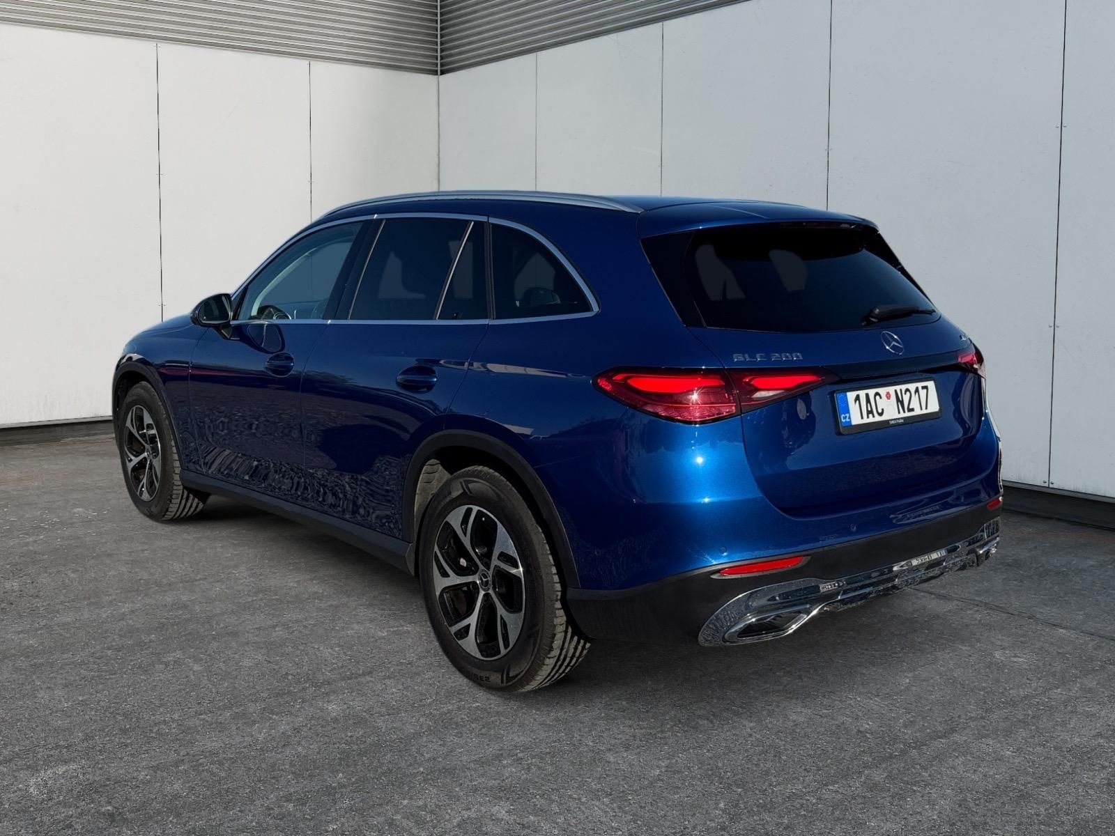 Mercedes-Benz GLC, 200 150kW 4MATIC CZ DPH - fotka 4