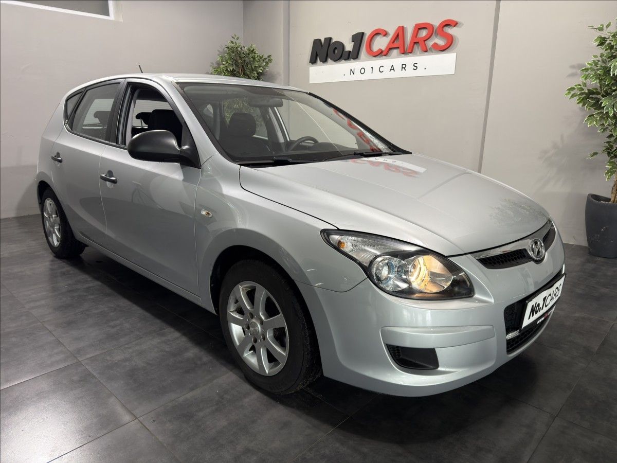 Hyundai i30, 1,4   CVVT 95.000KM KLIMA - fotka 2