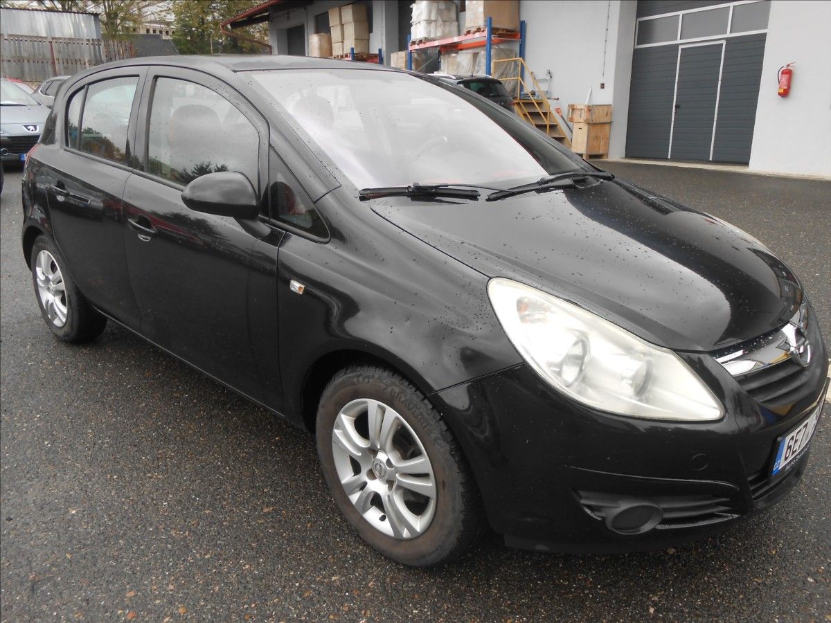 Opel Corsa, 1,2 i 59 Kw - fotka 3