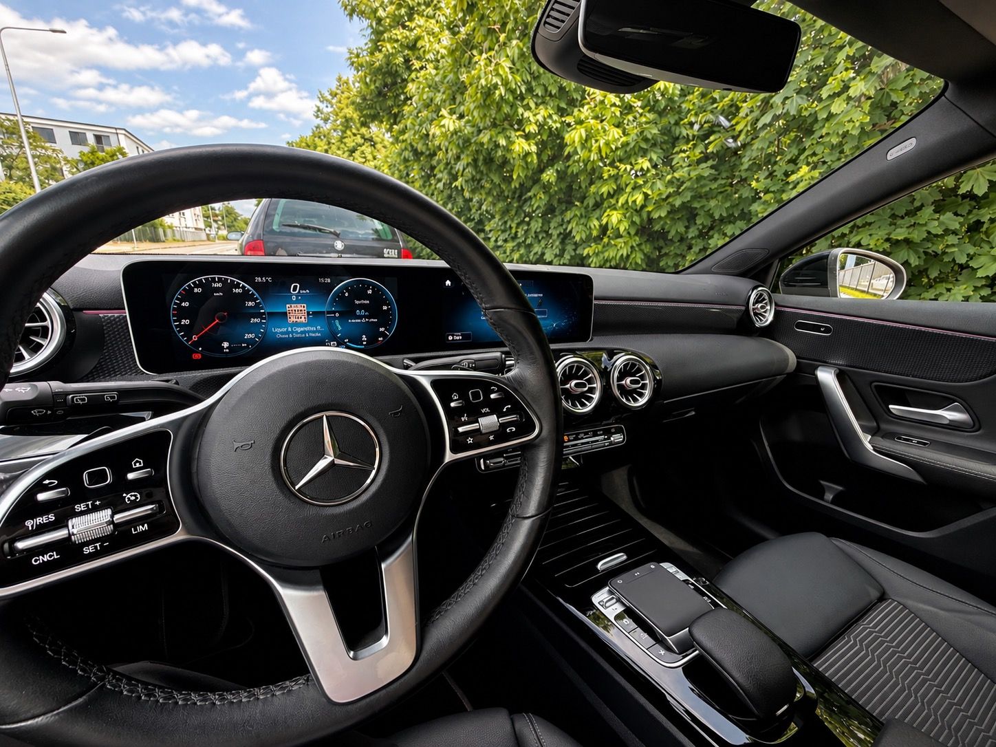 Mercedes-Benz Třídy A, 180d Progressive + Premium - fotka 6