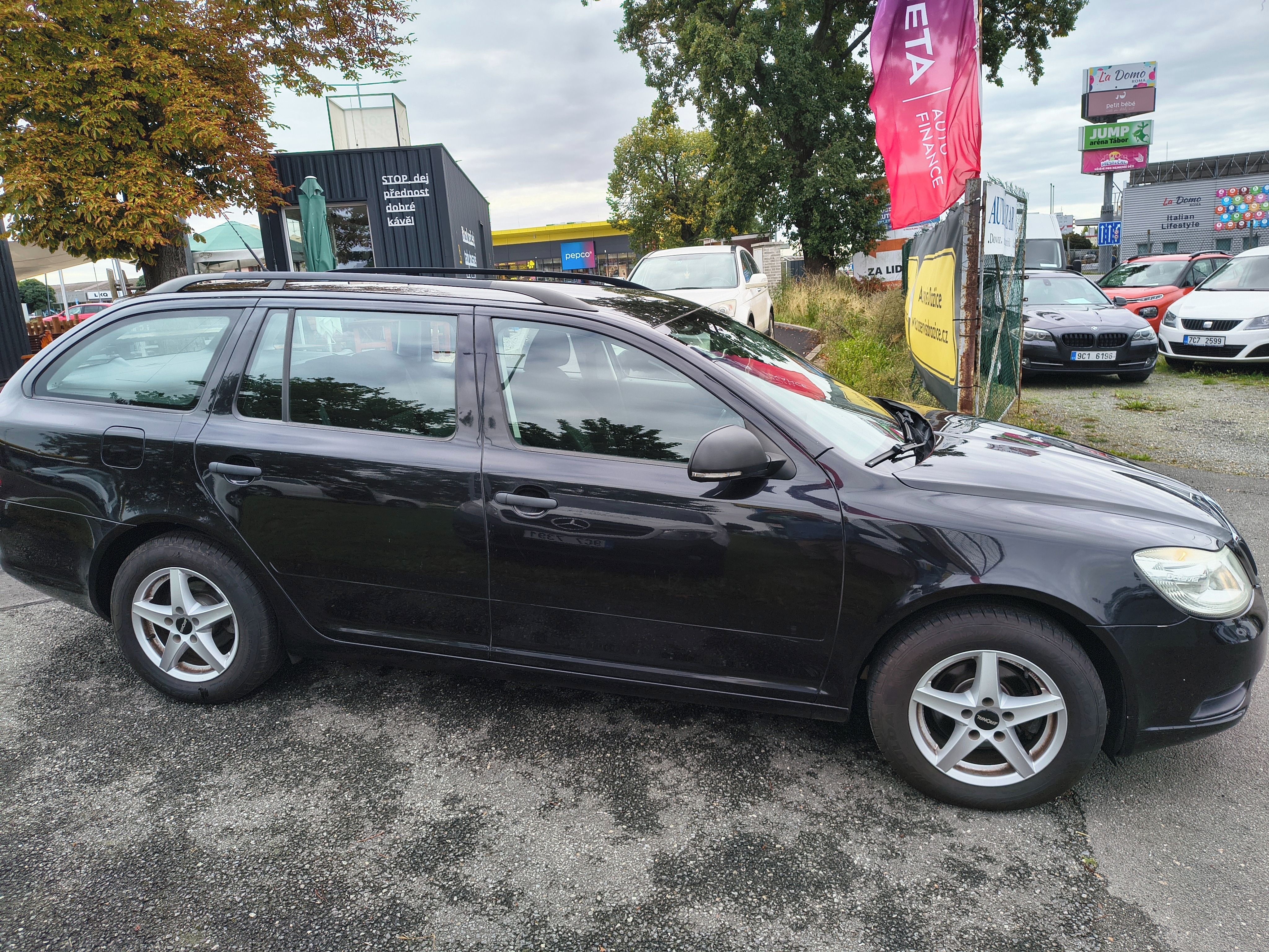 Škoda Octavia, 1,6 MPi - fotka 5