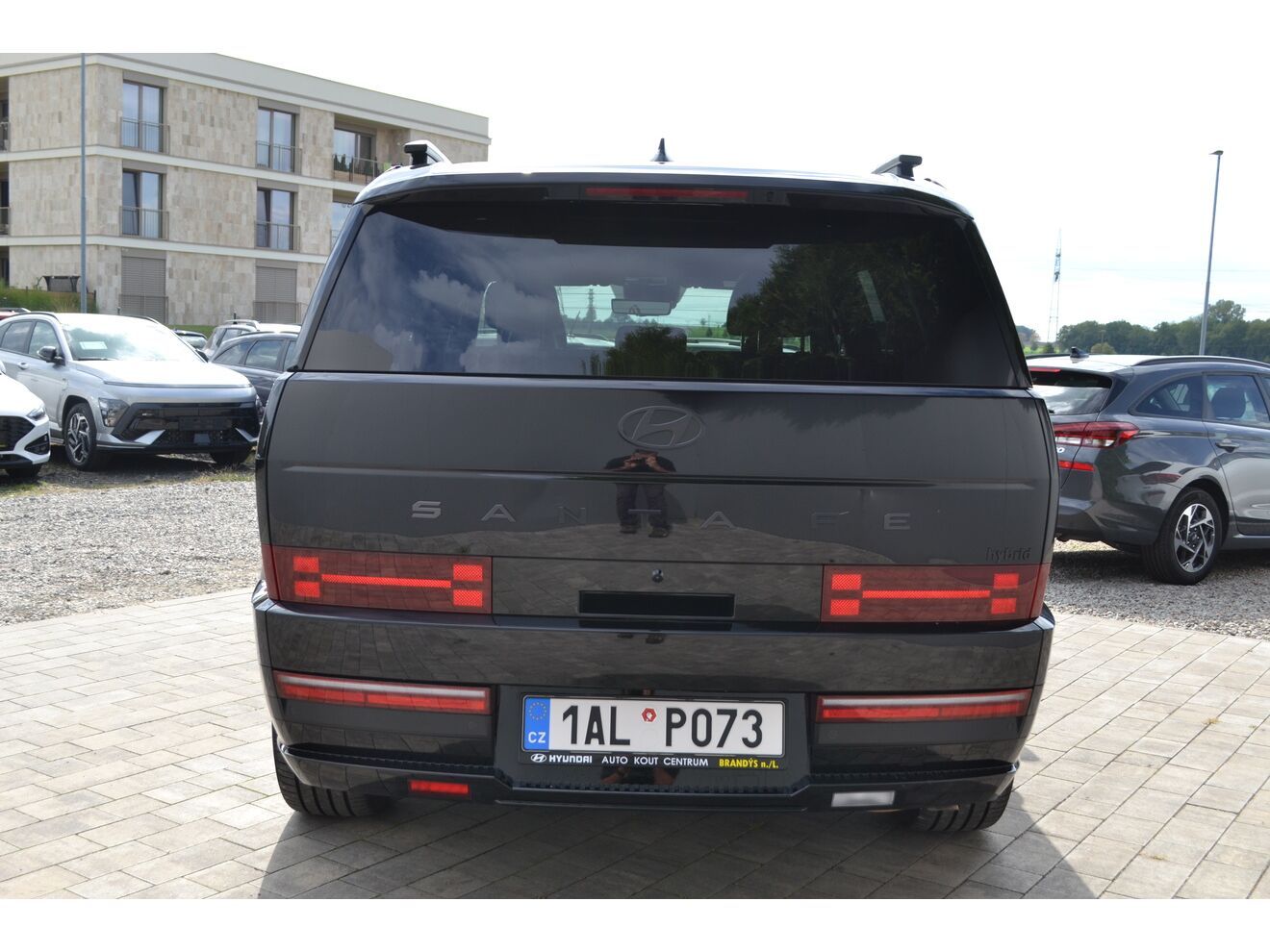 Hyundai Santa Fe, 1.6T-GDI HEV 4WD CALLIGRAPHY 7 - fotka 4