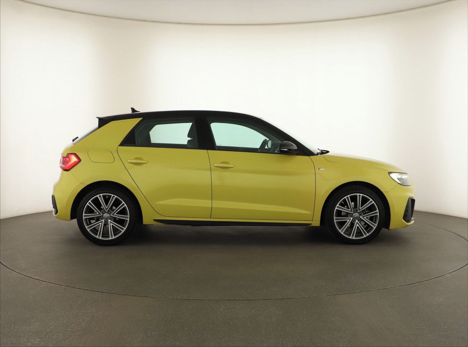 Audi A1, 30 TFSI, S-Line, Automat - fotka 6