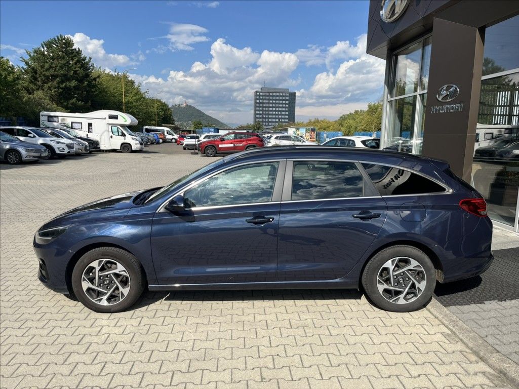 Hyundai i30, 1,5 i 71kW  Style - fotka 3