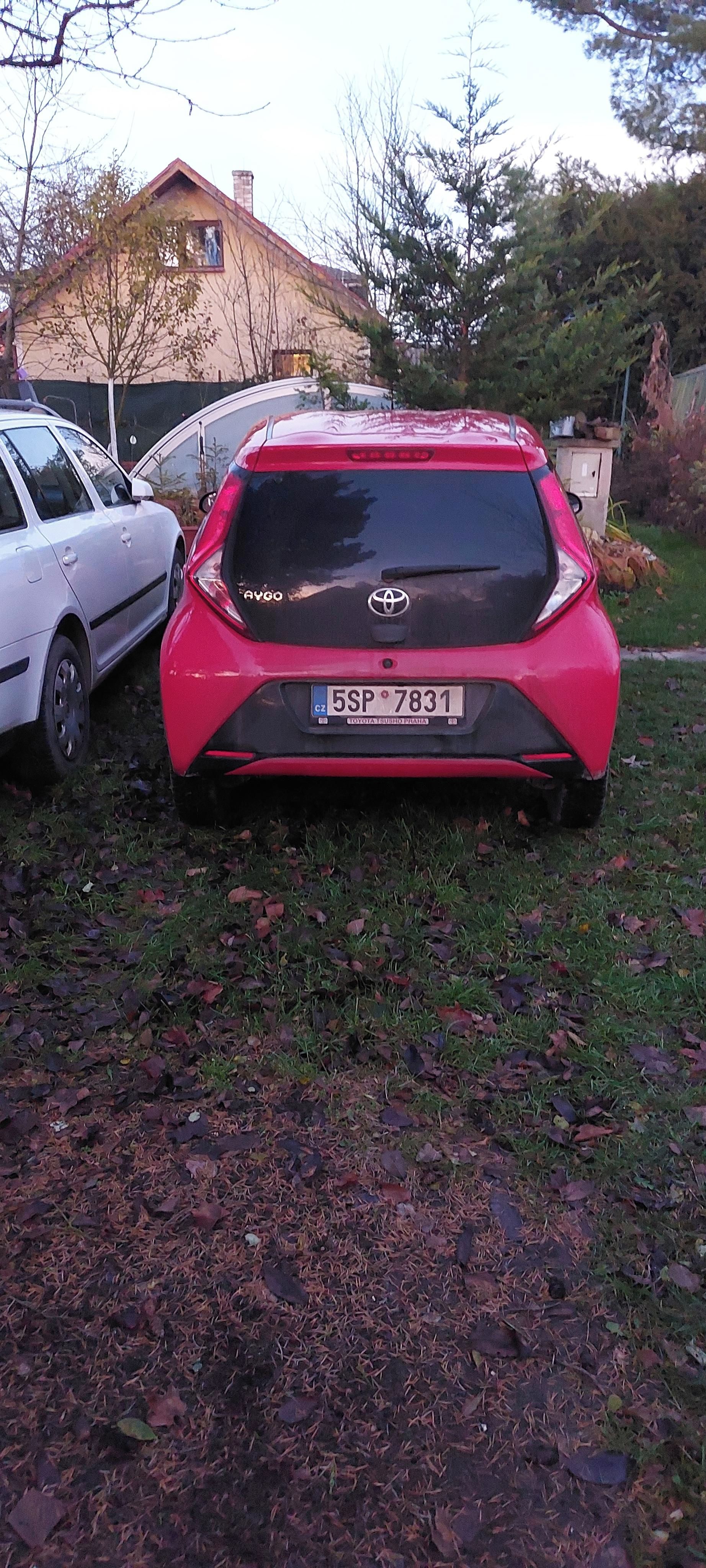 Toyota Aygo, 1.majitel - servis TOYOTA - fotka 2