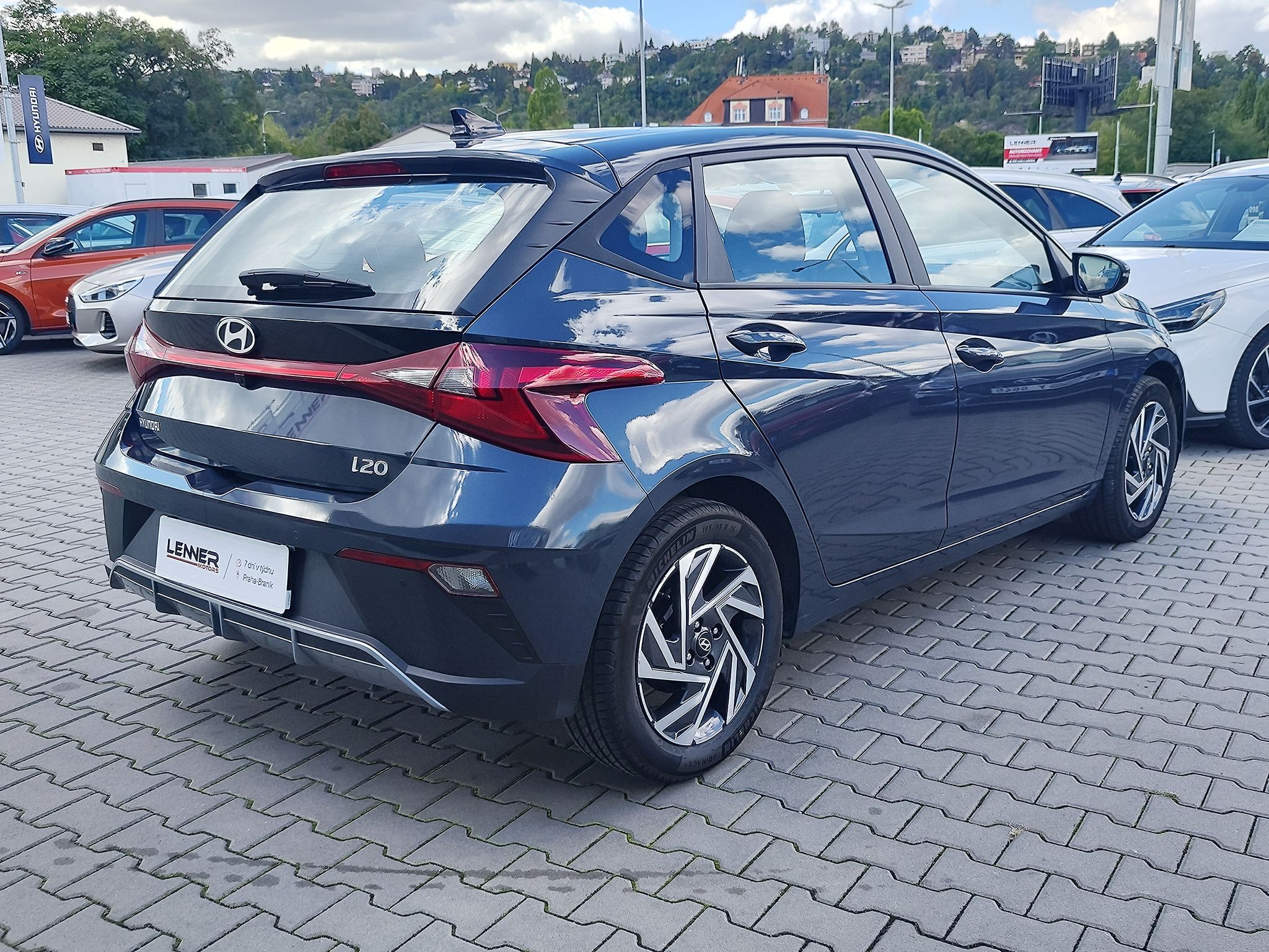 Hyundai i20, 1.2i/57kW Wave - fotka 5