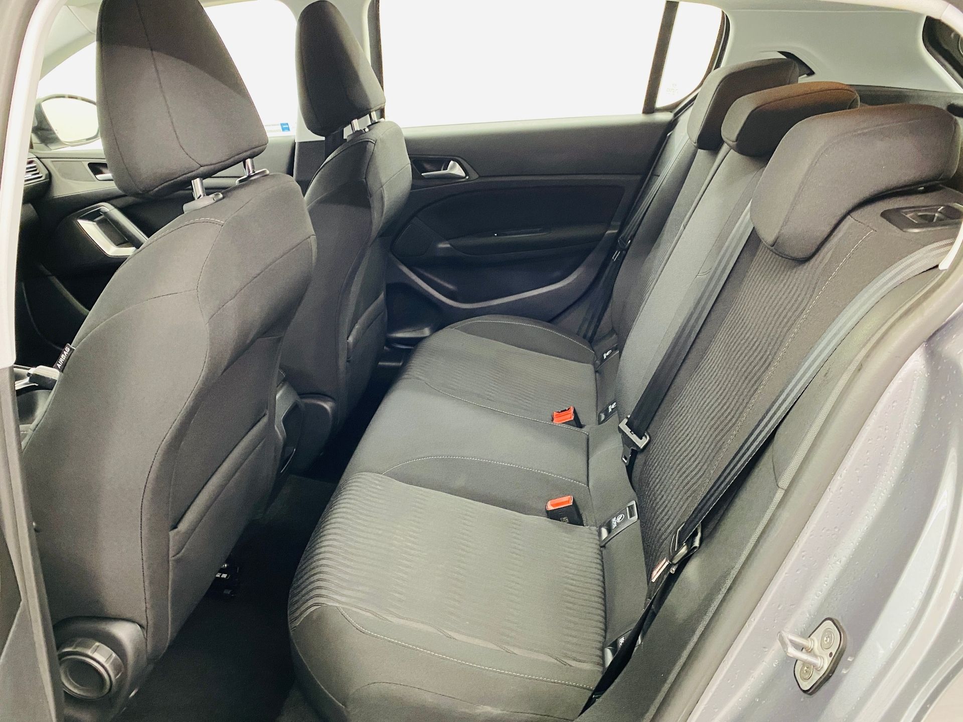 Peugeot 308, 1.2 PureTech 60kW Active - fotka 6