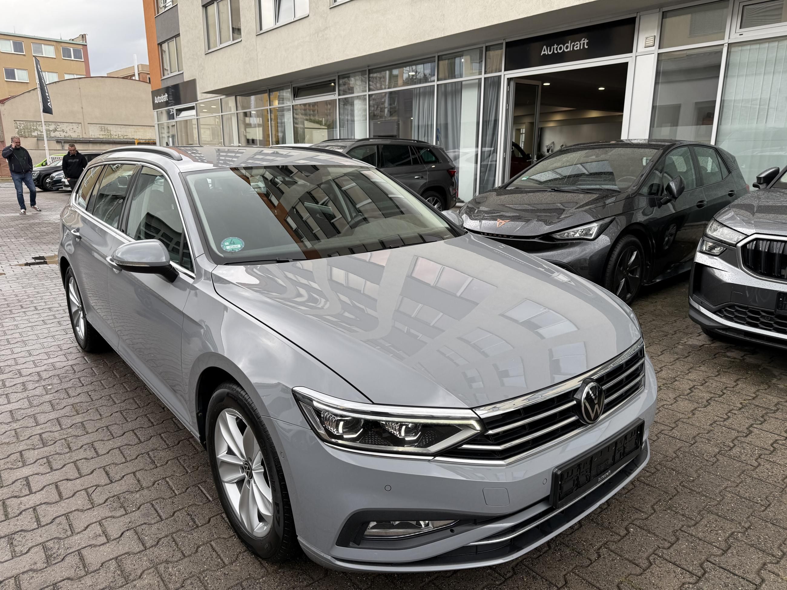 Volkswagen Passat, 2.0 TSI 140kW DSG / Webasto
