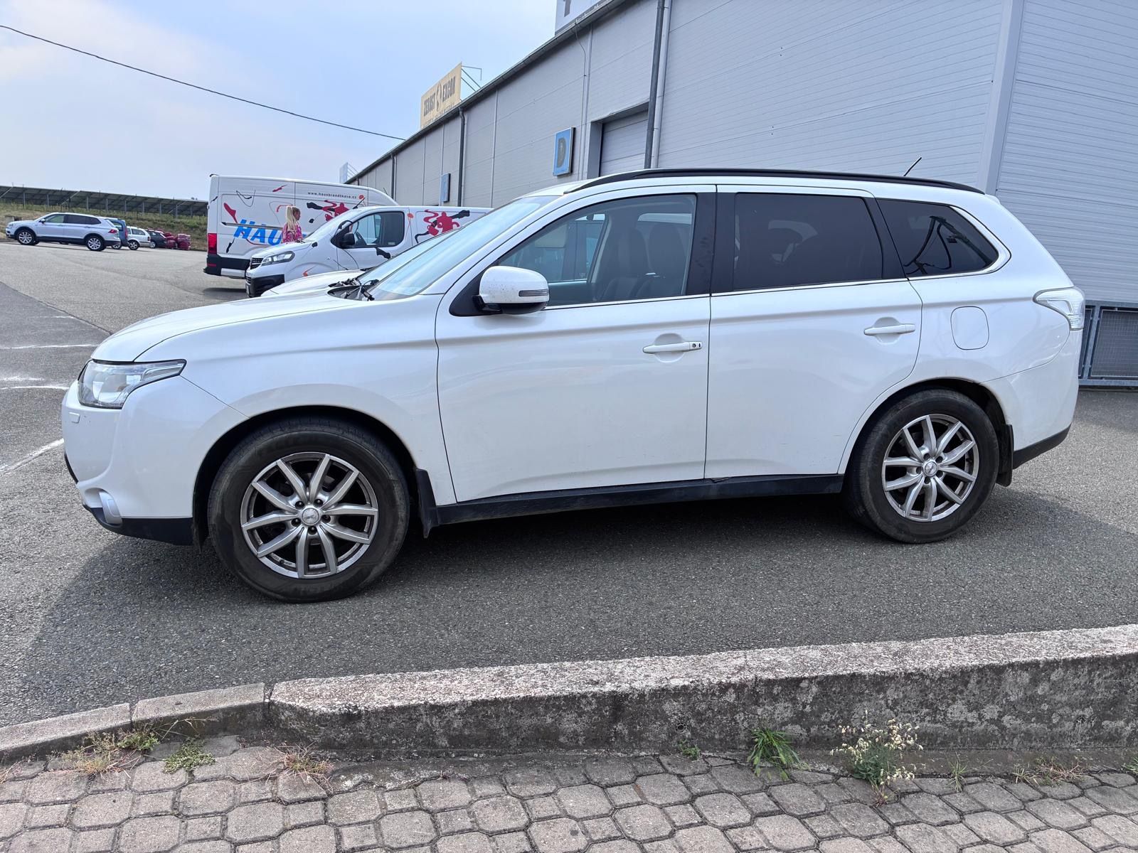 Mitsubishi Outlander - fotka 4