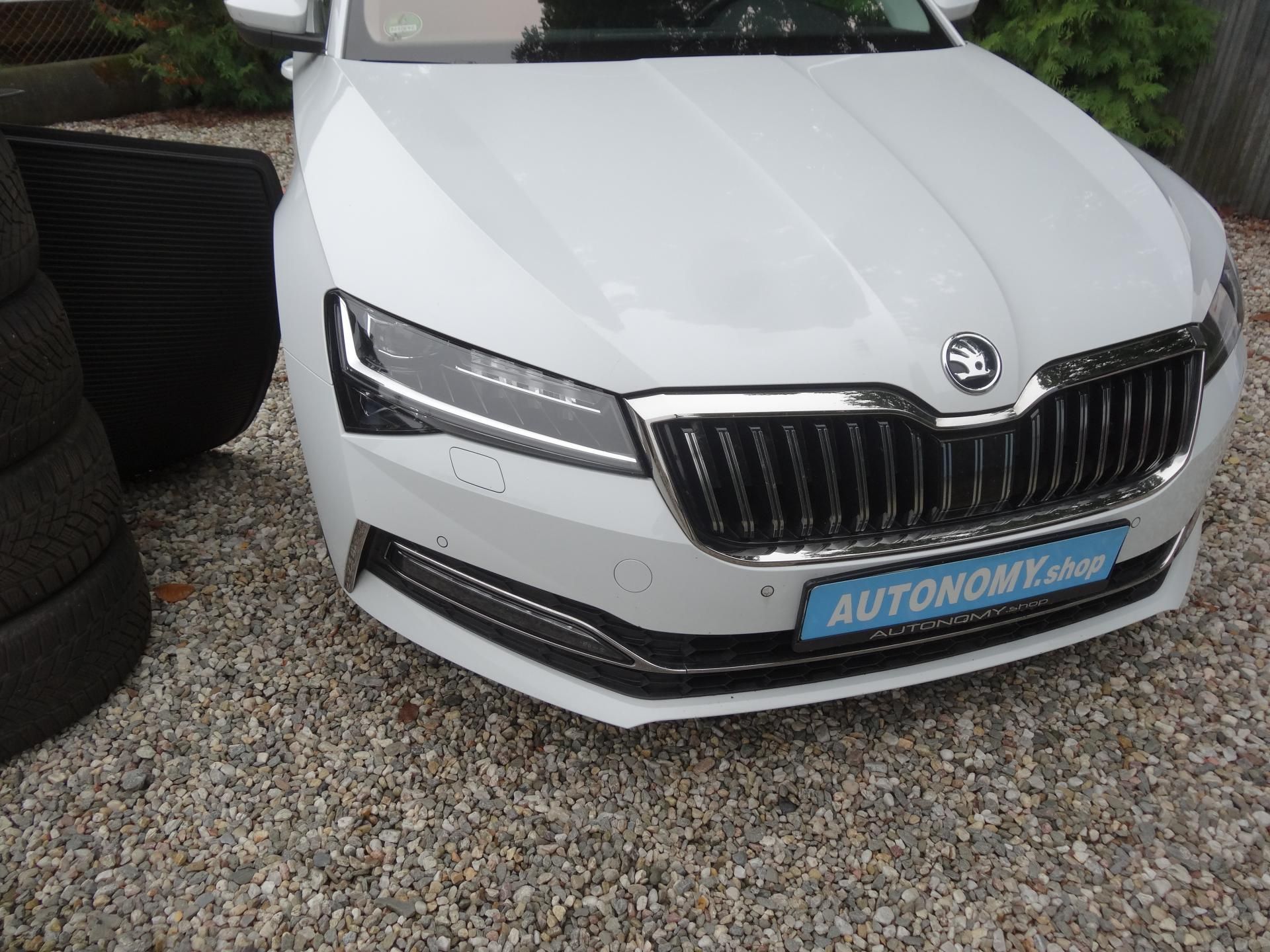 Škoda Superb, Kom.2.0TDi L&K Taž.zař.4x4 DSG - fotka 3