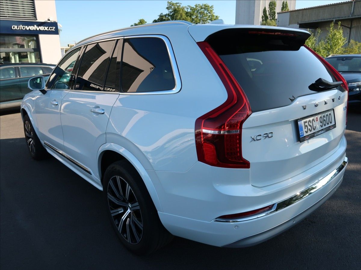 Volvo XC90, 2,0 B5,173kW,Inscription,ČR,DP - fotka 4