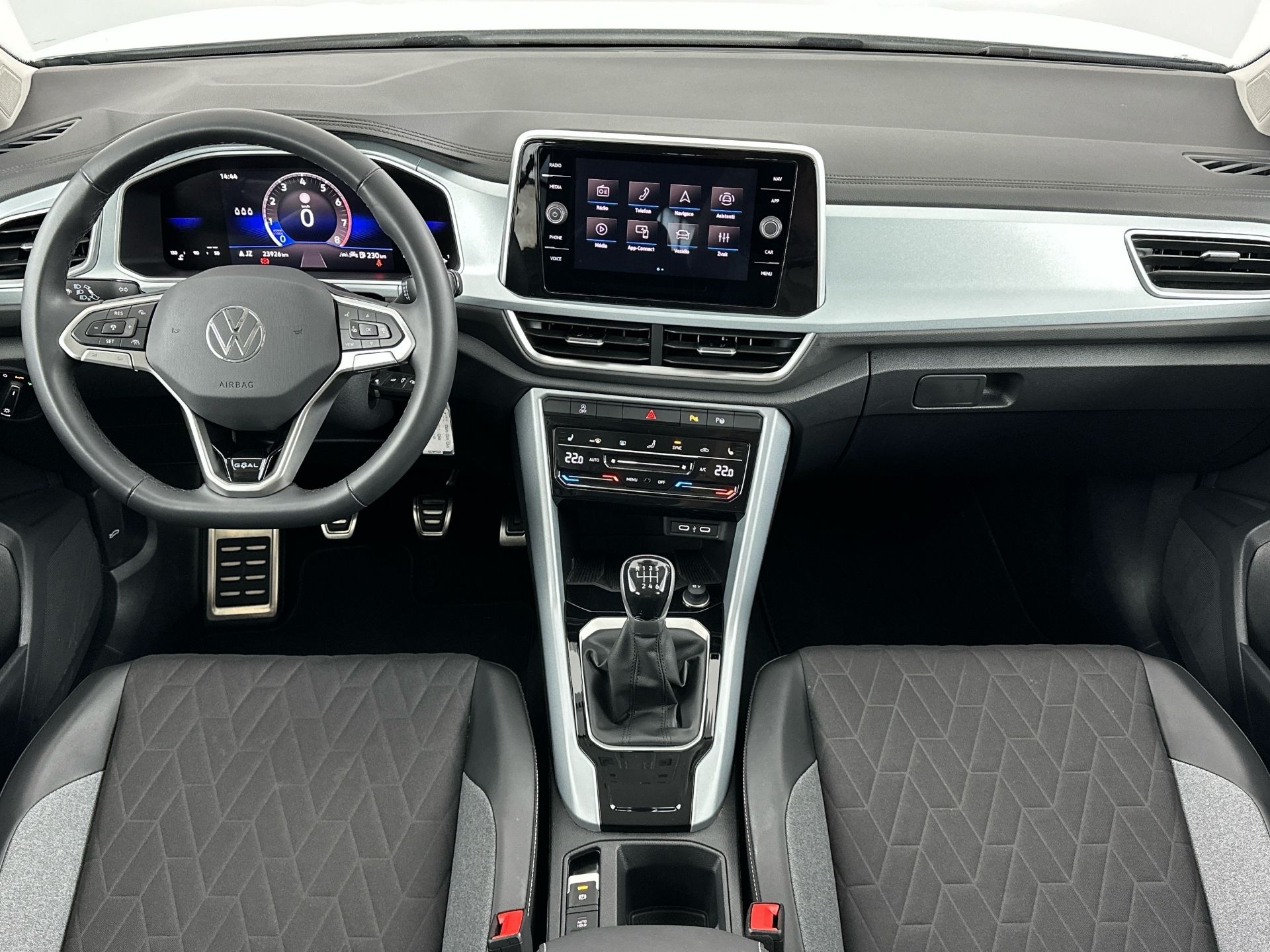 Volkswagen T-Roc, Life "GOAL" 1.0 TSI 85kW - fotka 5