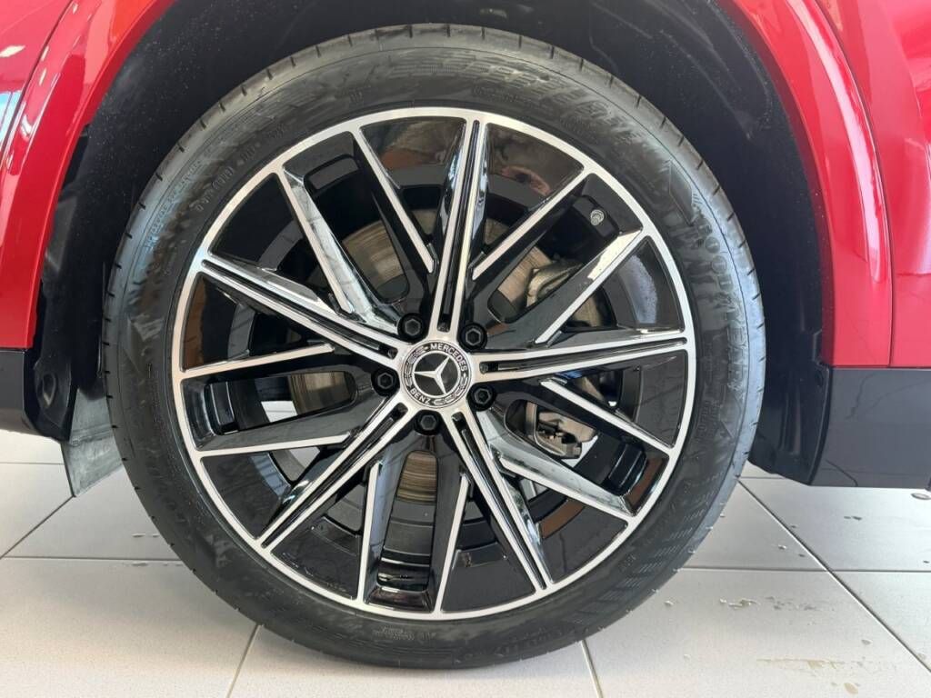 Mercedes-Benz GLB, 350 4MATIC s technologií EQ - fotka 5