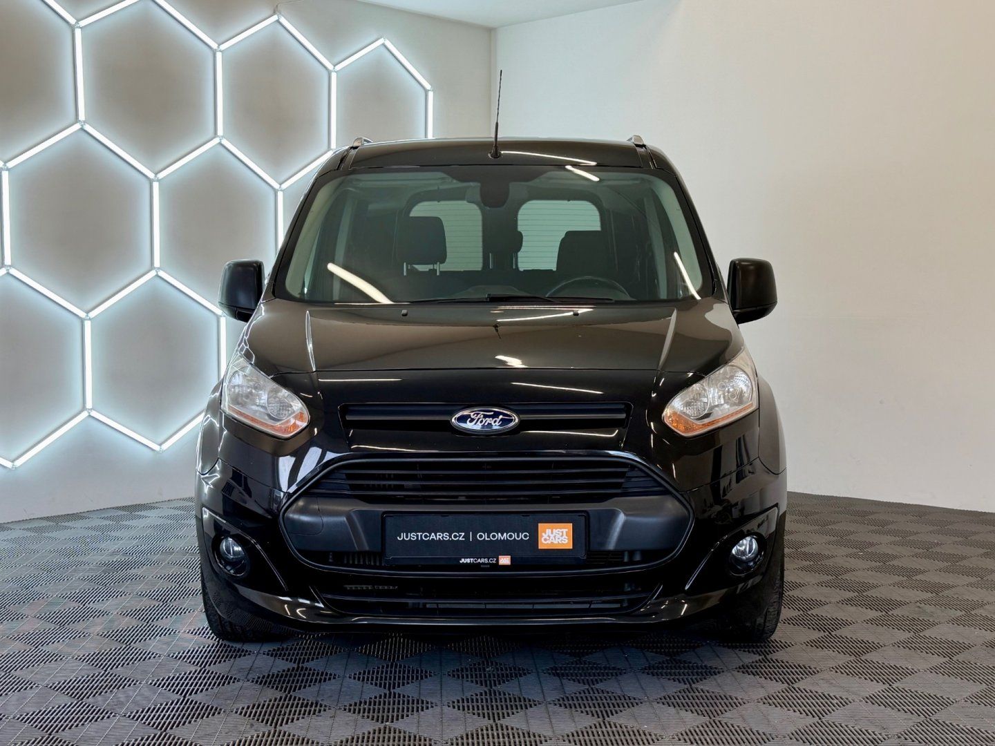 Ford Tourneo Connect, 1.6 TDCi GPS NAVI/SERV.KN. - fotka 2