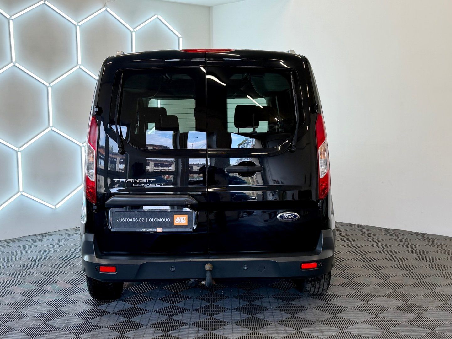 Ford Tourneo Connect, 1.6 TDCi GPS NAVI/SERV.KN. - fotka 5