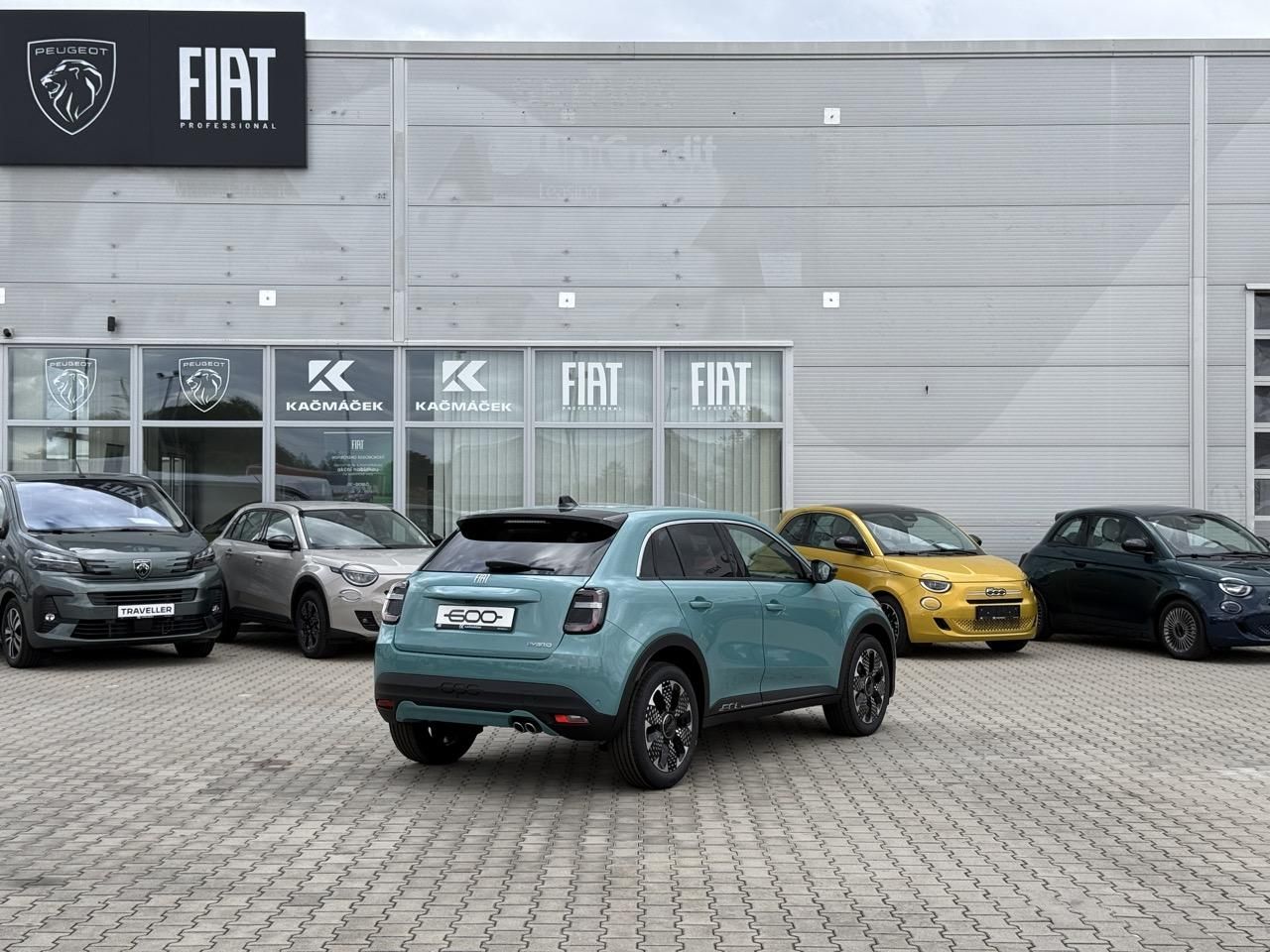 Fiat 600, La Prima 1.2 Turbo Hybrid 145 - fotka 5