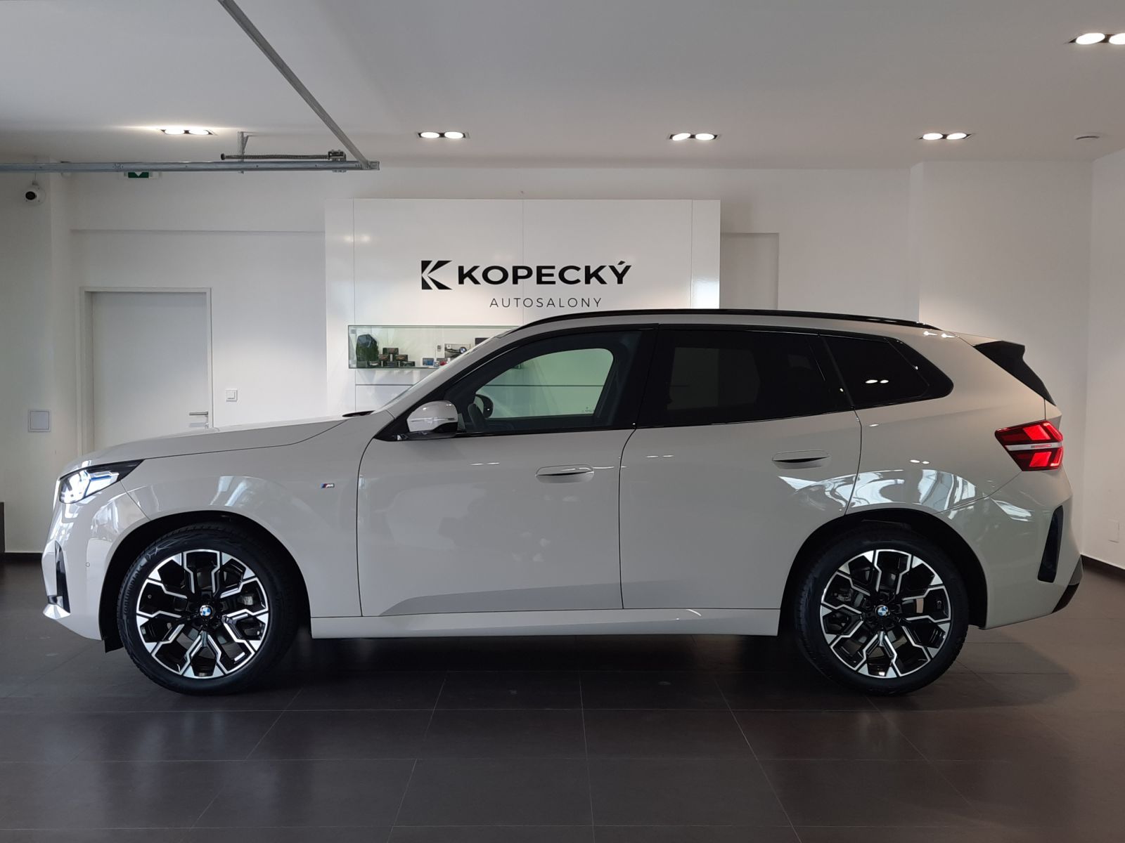 BMW X3, xDrive 20d M Sport - fotka 4
