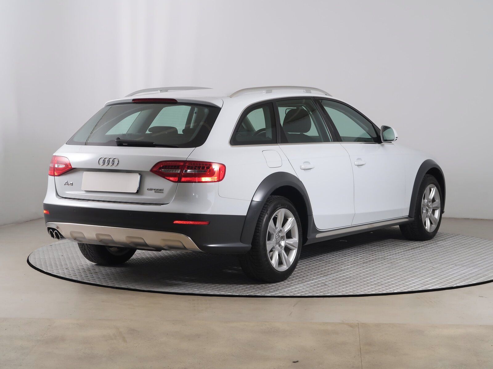 Audi A4 allroad, 2.0 TDI, 4X4, Serv.kniha - fotka 5
