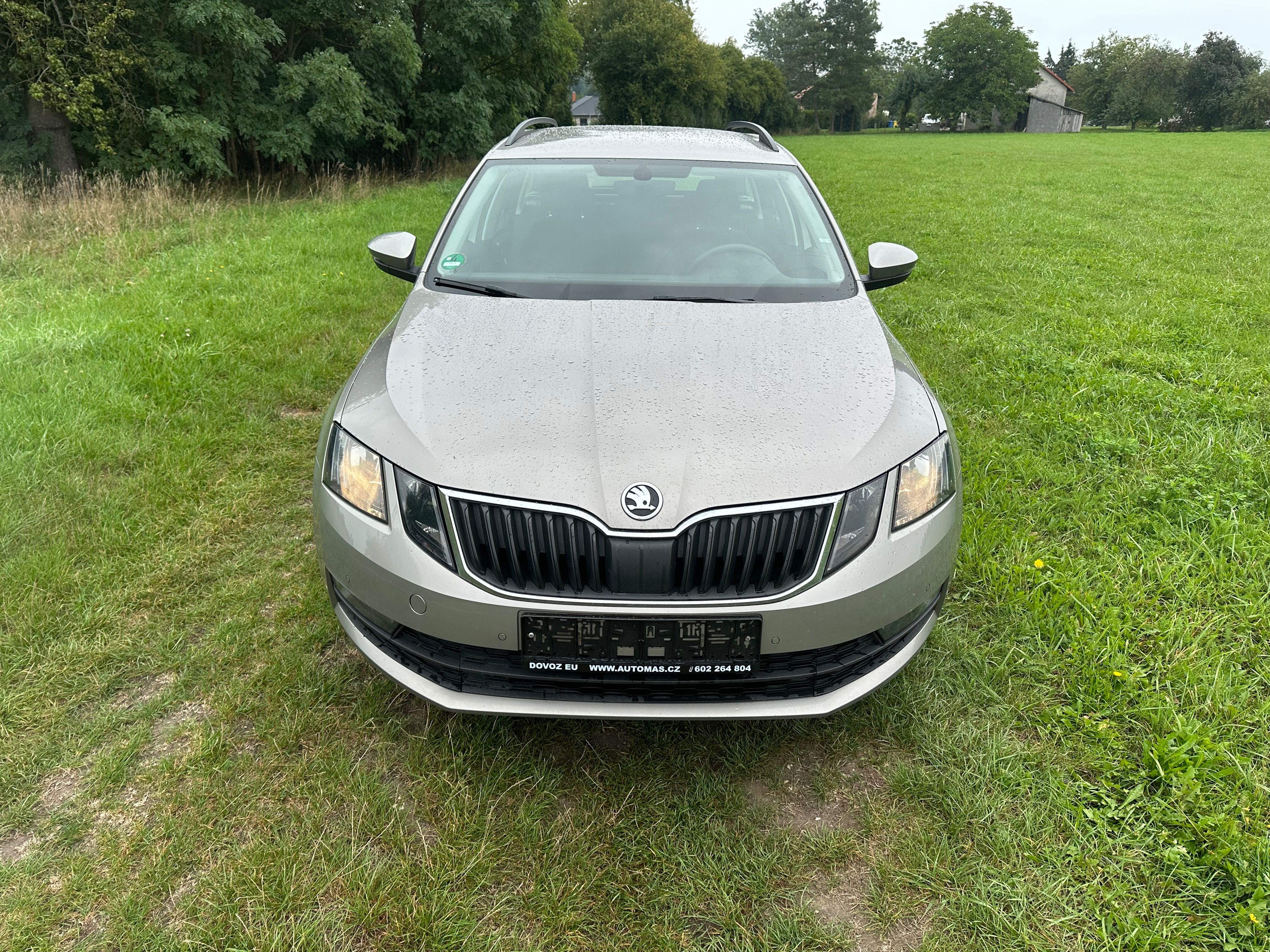Škoda Octavia, COMBI 3-FACELIFT-1.6TDI-85KW - fotka 2