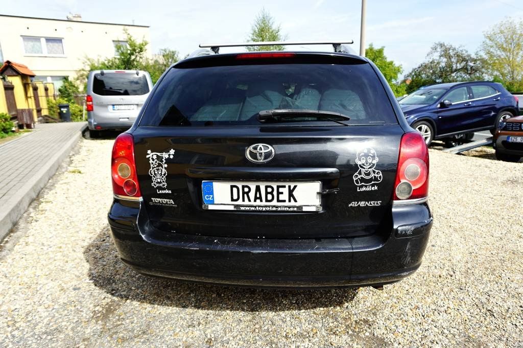 Toyota Avensis, 2,4 16V 120 kW - fotka 5