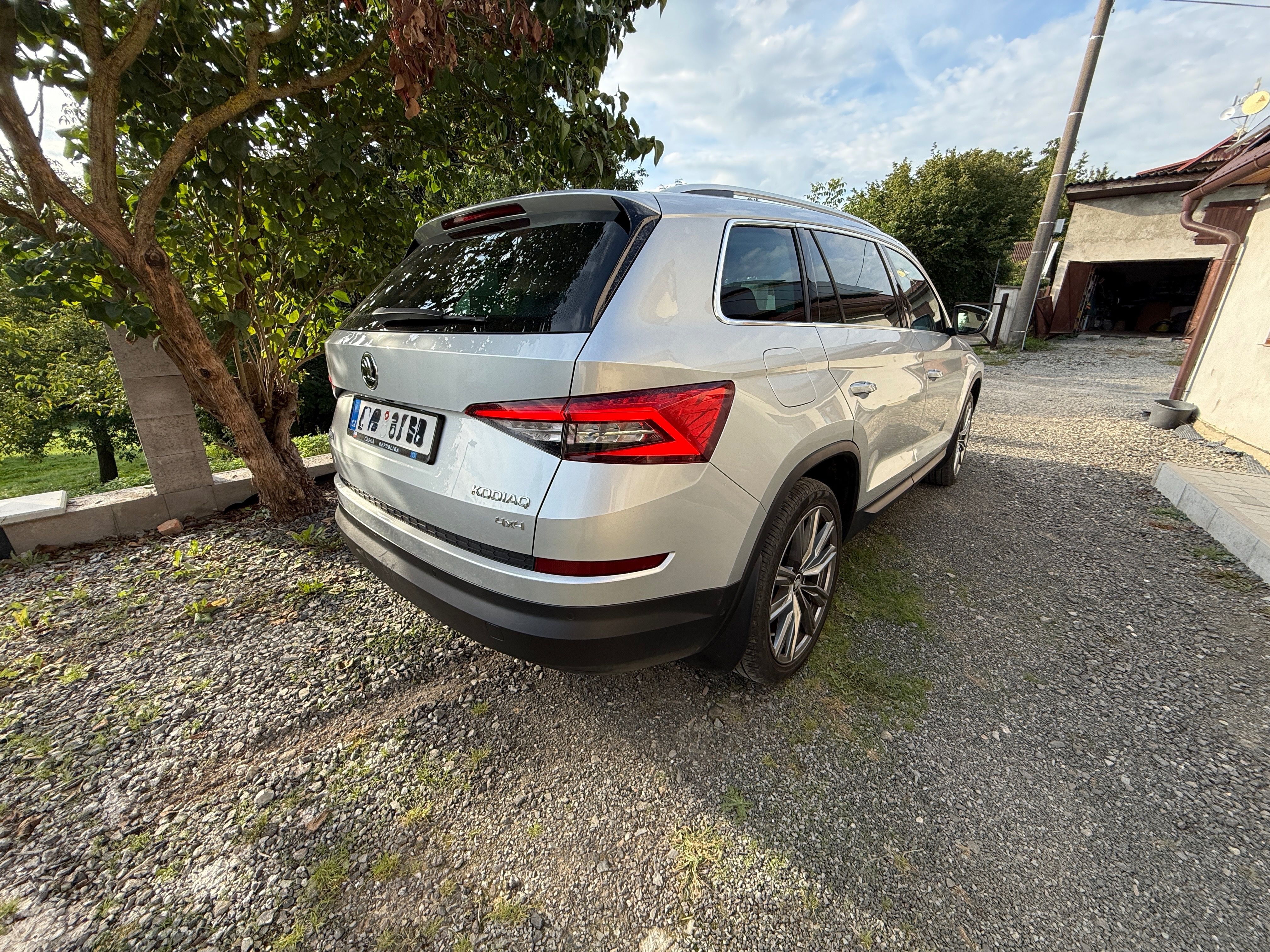 Škoda Kodiaq, 2,0 TDI 110 kW 4x4 DSG, 7 míst - fotka 5