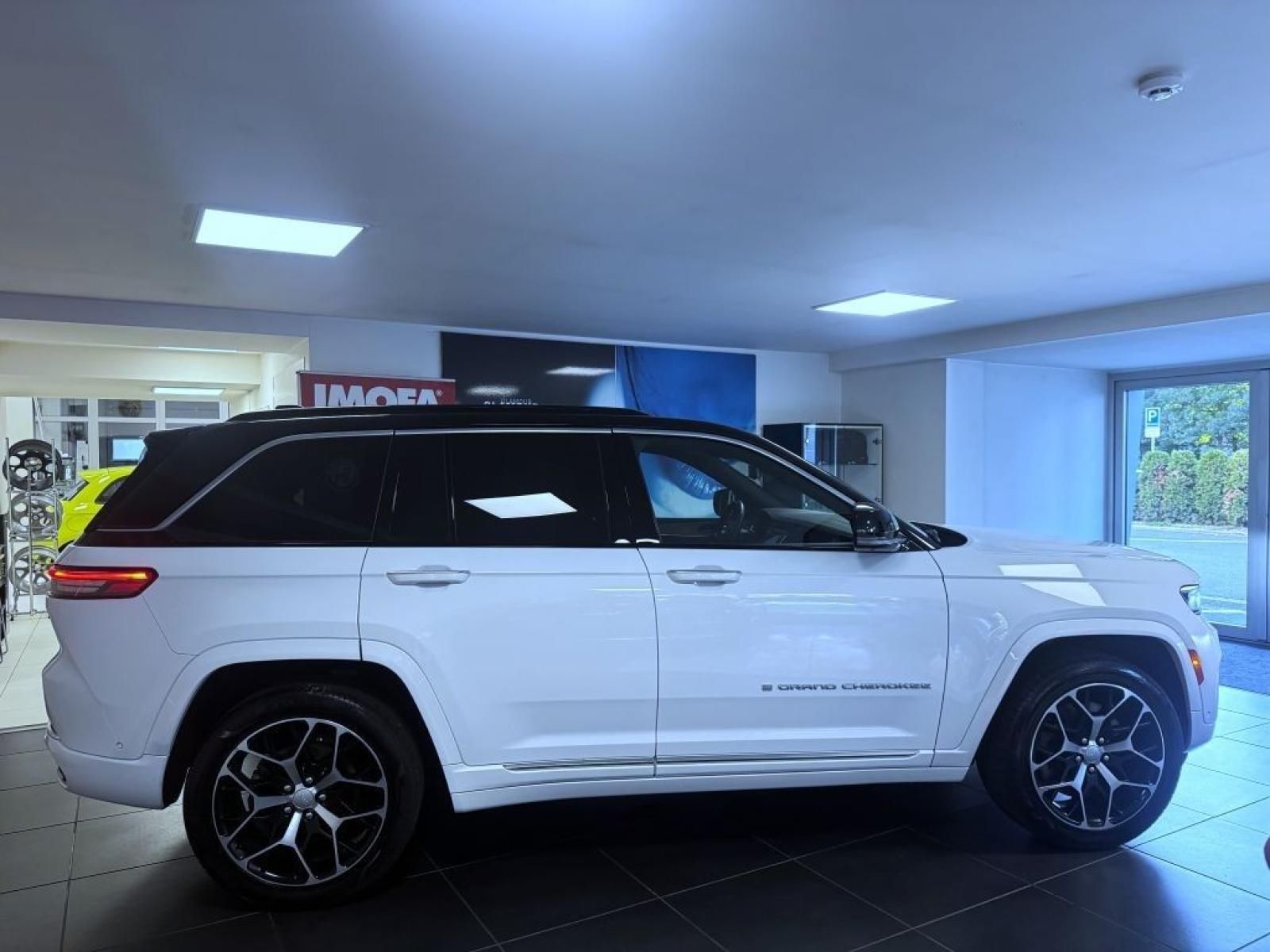 Jeep Grand Cherokee, 2,0 T 380k PHEV 4x4 AT8 ZF - fotka 4