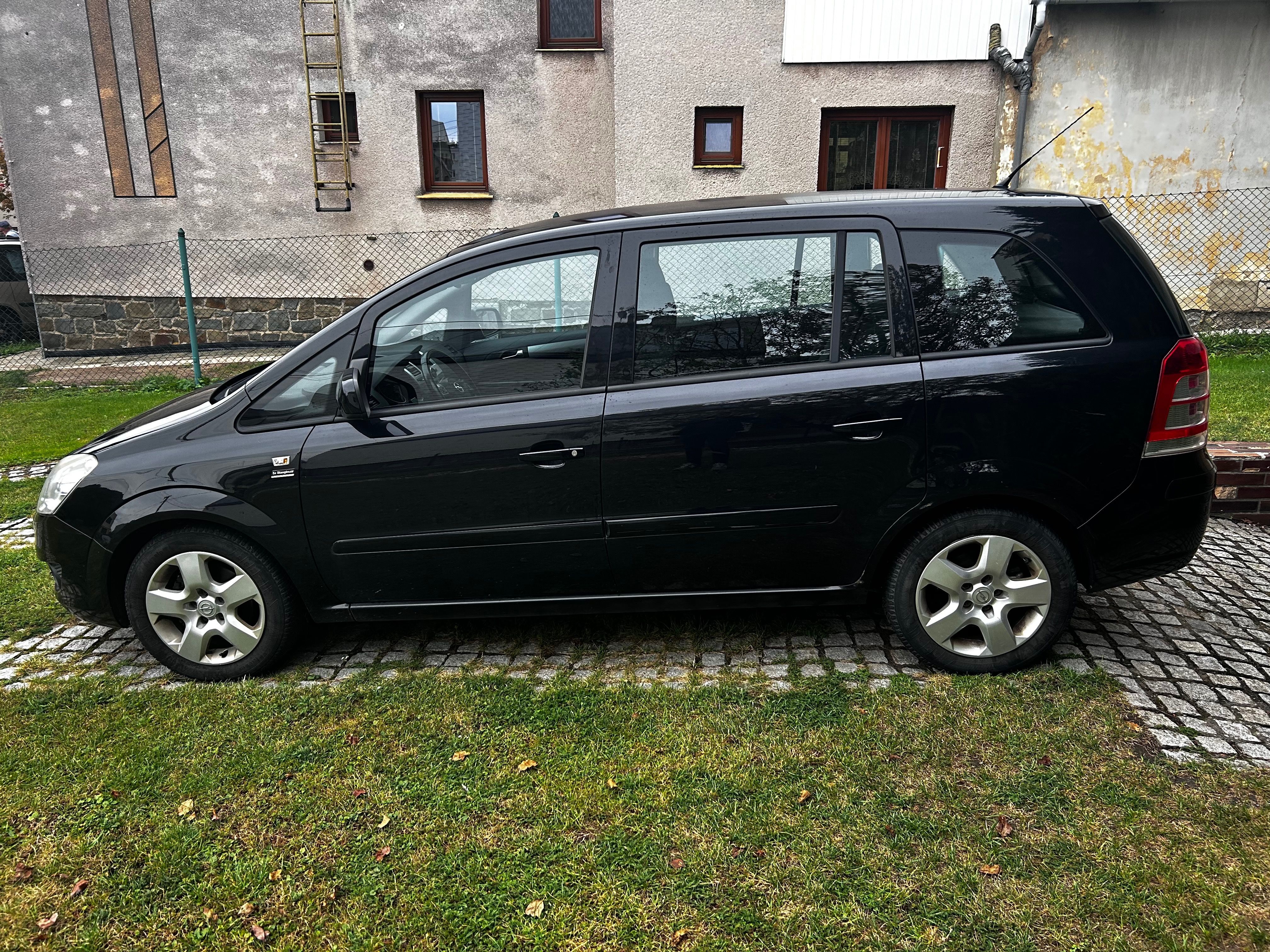 Opel Zafira, Opel Zafira, 7míst, tažné - fotka 3