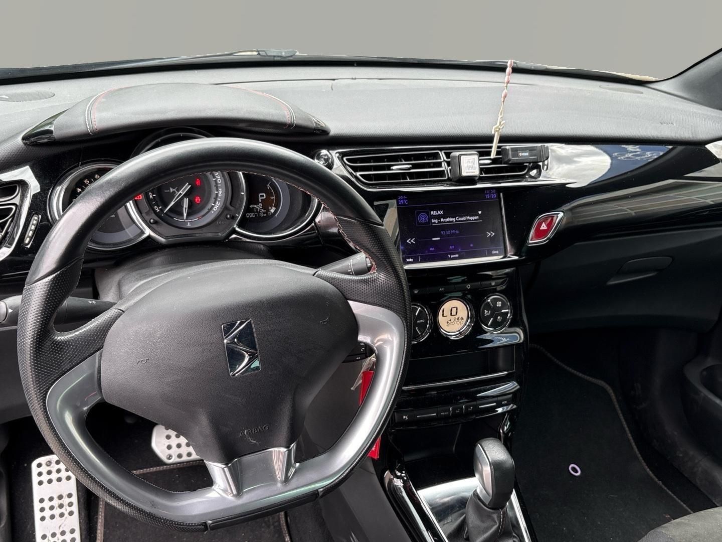 Citroën DS3, Performance Line Sport EAT6 - fotka 5
