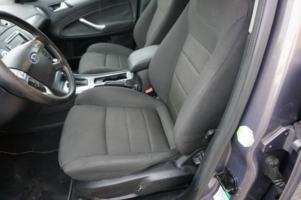 Ford Mondeo, 2,0 176 KW - fotka 6