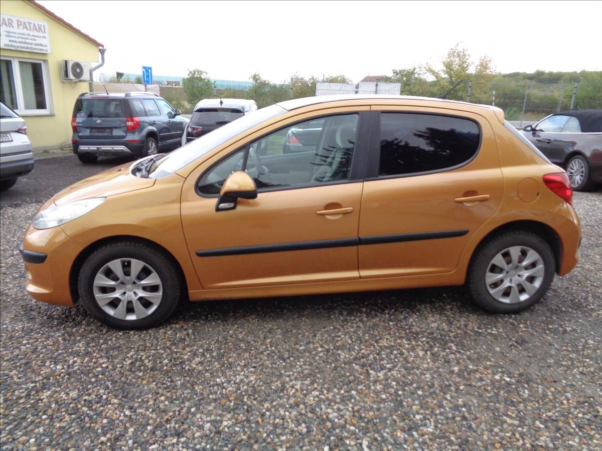 Peugeot 207, 1,4 - fotka 4