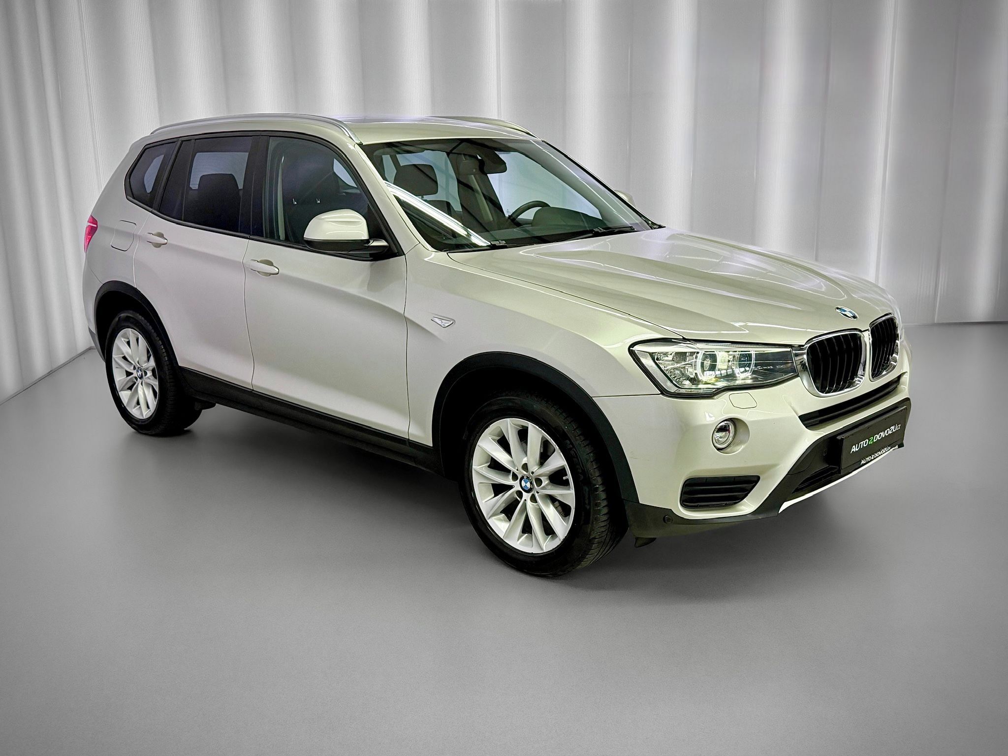 BMW X3, 2.0d xDrive, PANORAMA, TAŽNÉ - fotka 3