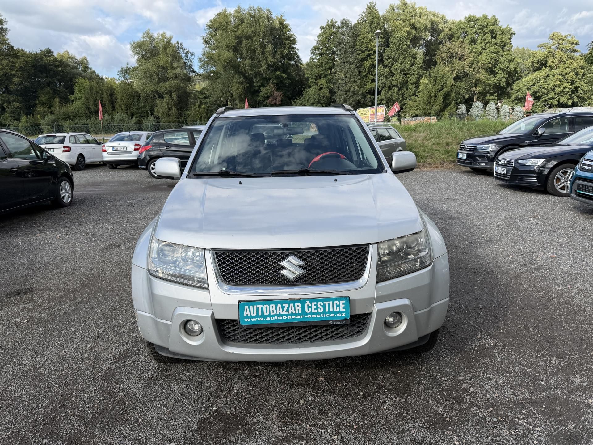 Suzuki Grand Vitara, 2.0i 4x4,AC - fotka 2