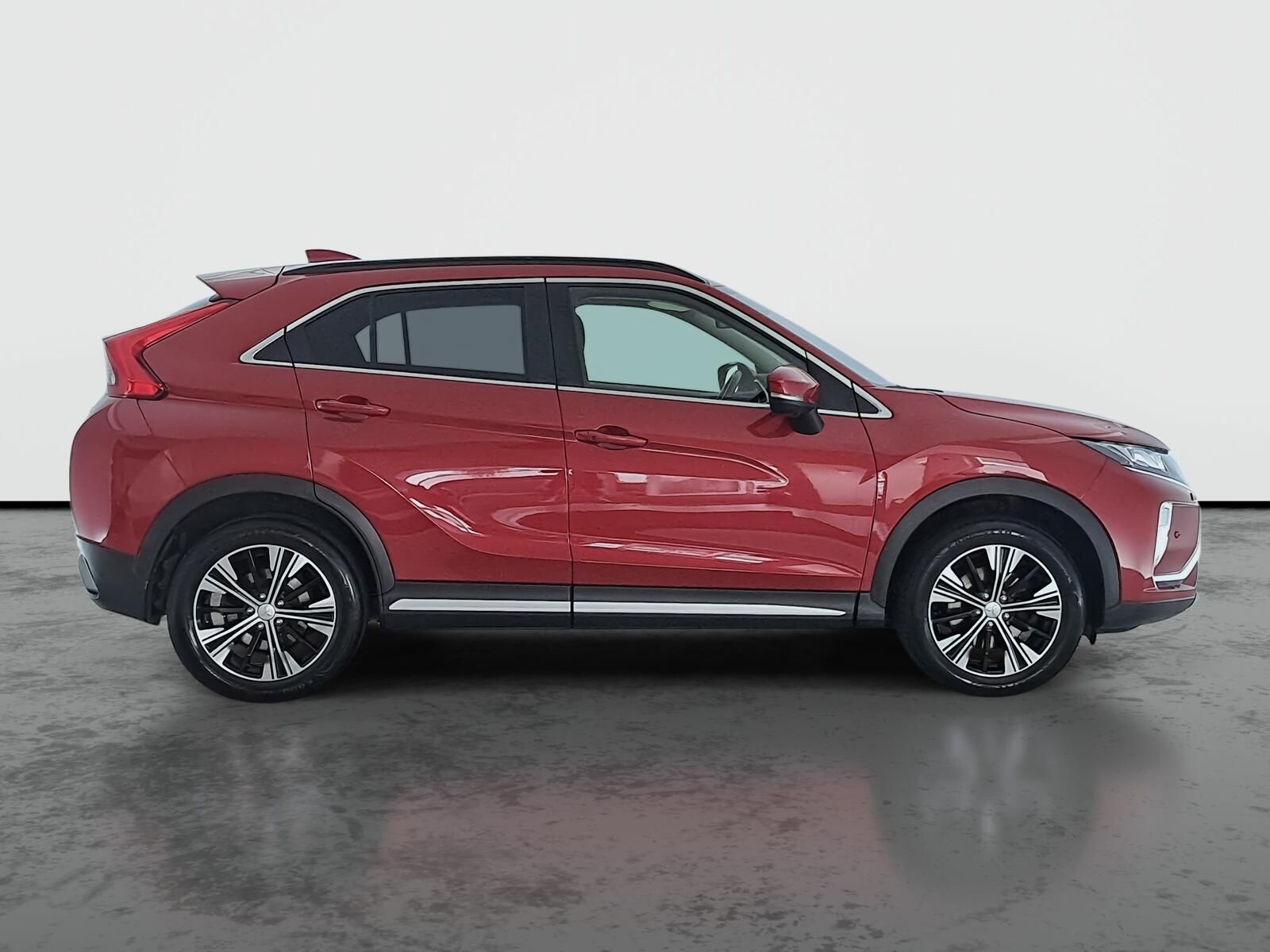 Mitsubishi Eclipse Cross, 1.5 T-MIVEC, Intense, 4X4 - fotka 6