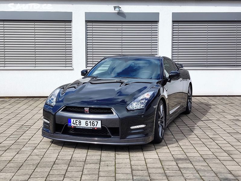 Nissan GT-R, 3.8 V6 R35*404 kW*4×4*automat