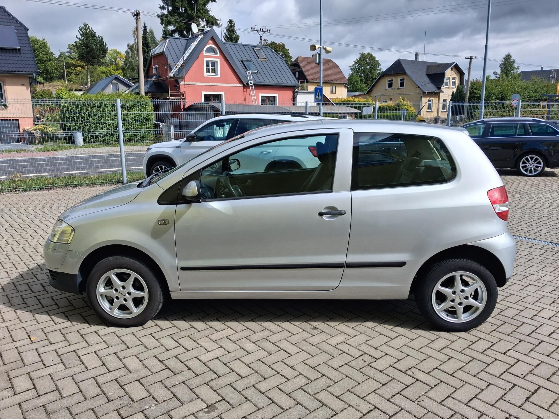 Volkswagen Fox, KLIMA BEZ KOROZE PO ROZVODECH - fotka 4