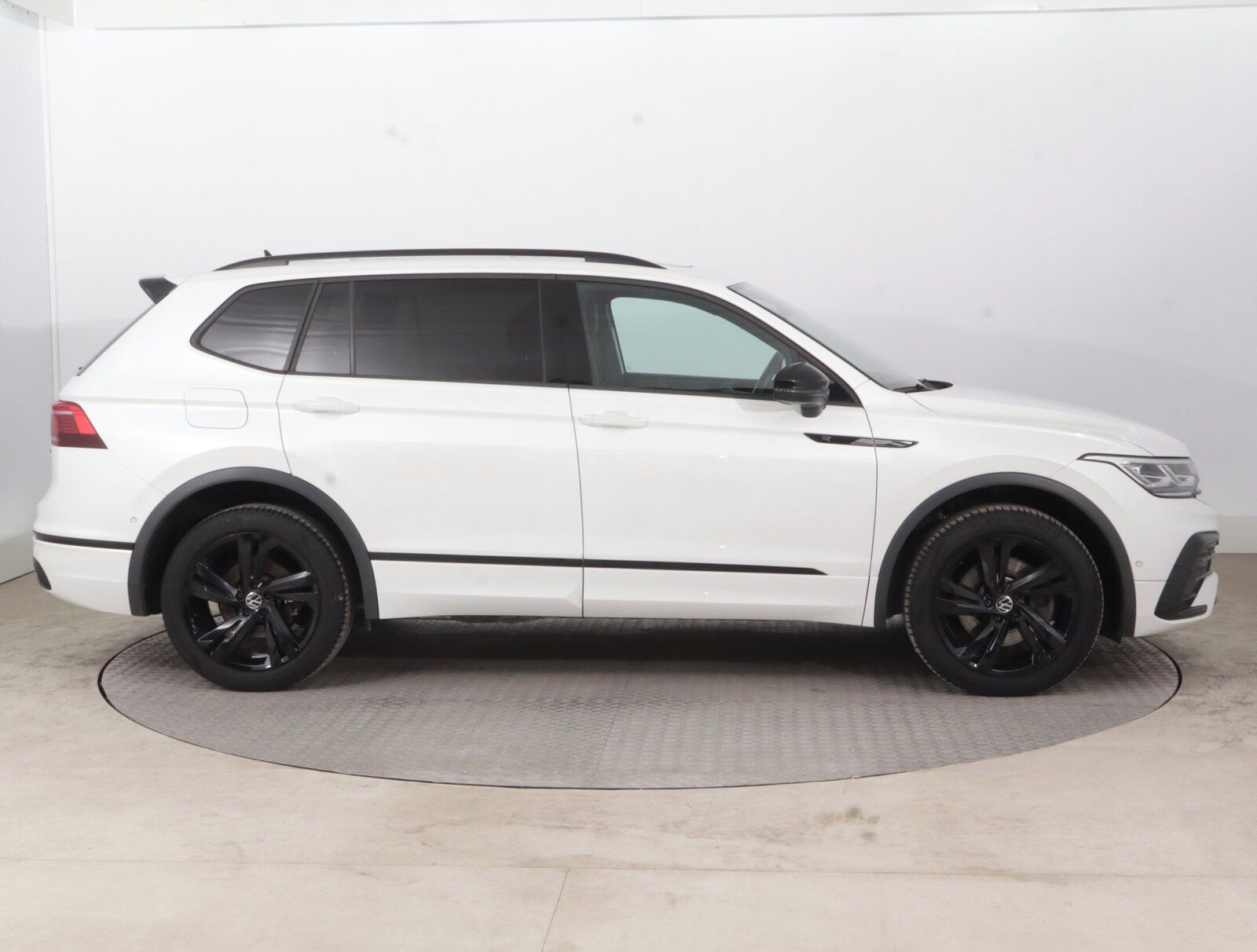 Volkswagen Tiguan Allspace, 2.0 TSI, R-Line, 4X4, Automat - fotka 6