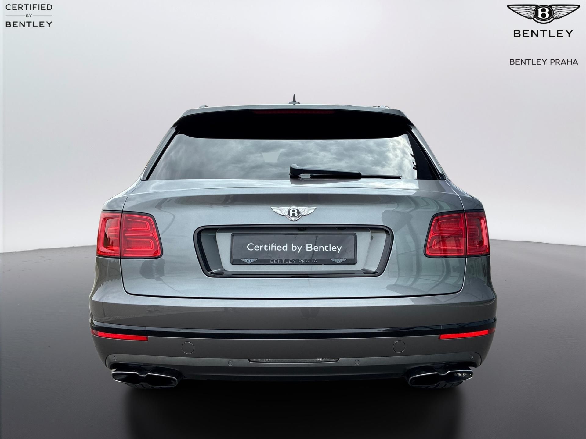 Bentley Bentayga, V8 - fotka 5