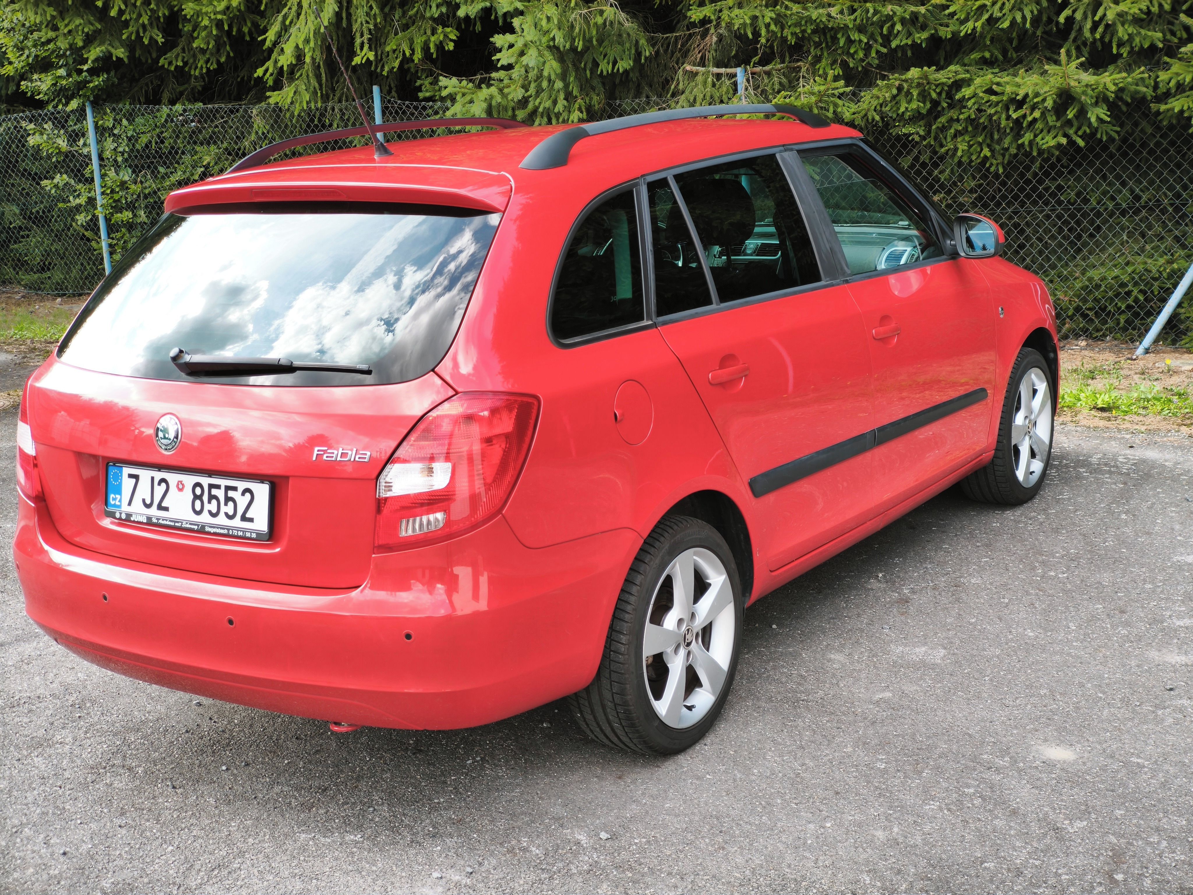 Škoda Fabia, Škoda Fabia Combi Sport 1.6 - fotka 4