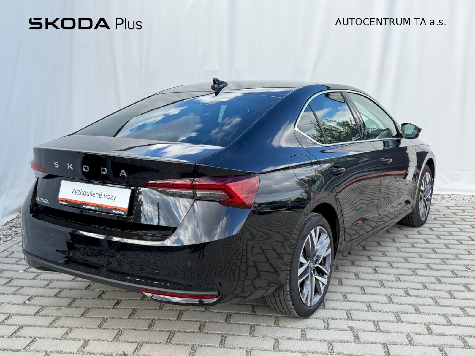 Škoda Octavia, Exclusive Selection 1.5 TSI M- - fotka 2