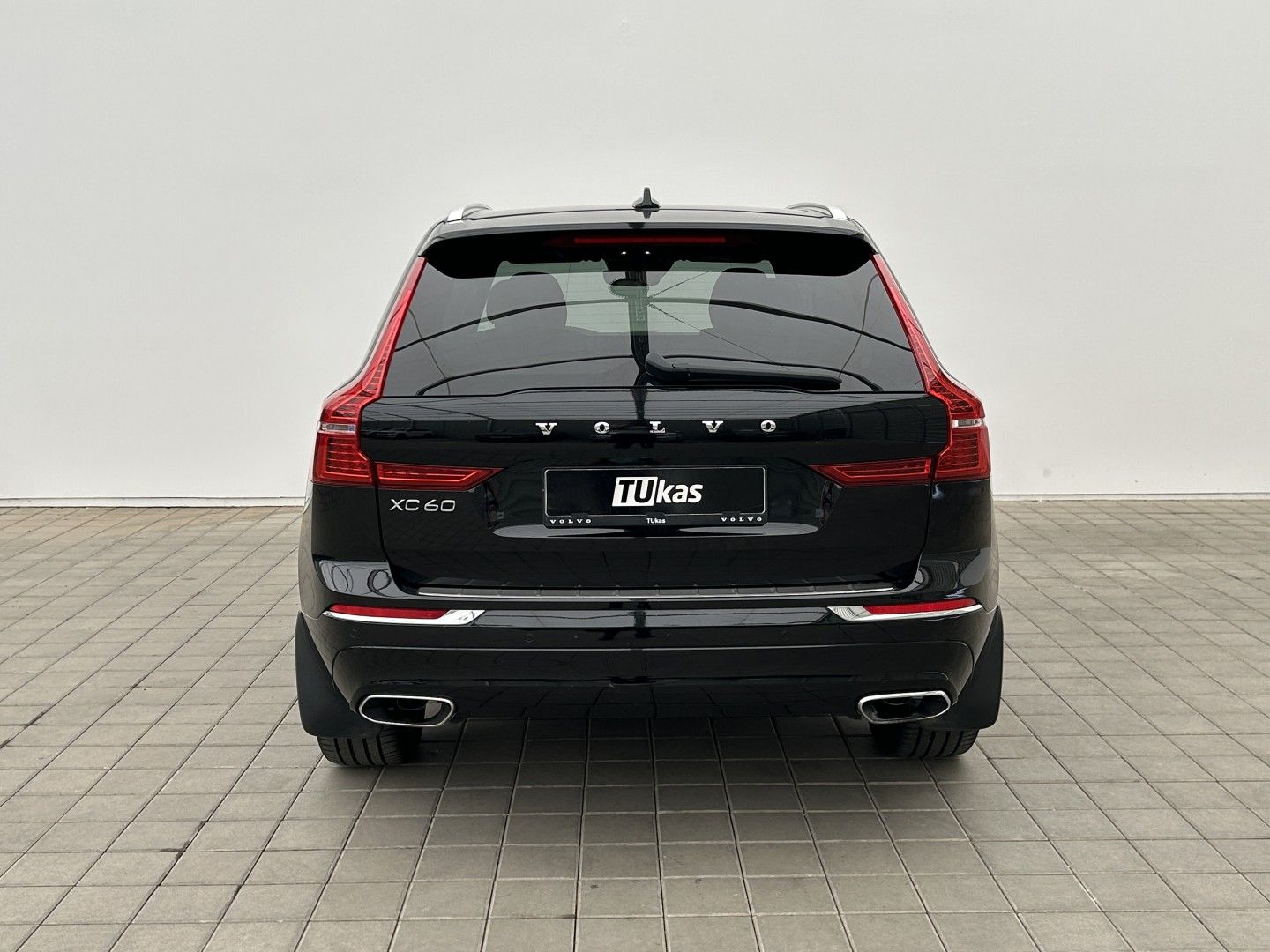 Volvo XC60, 2.0D4 140kW 4x4  INSCRIPTION - fotka 4