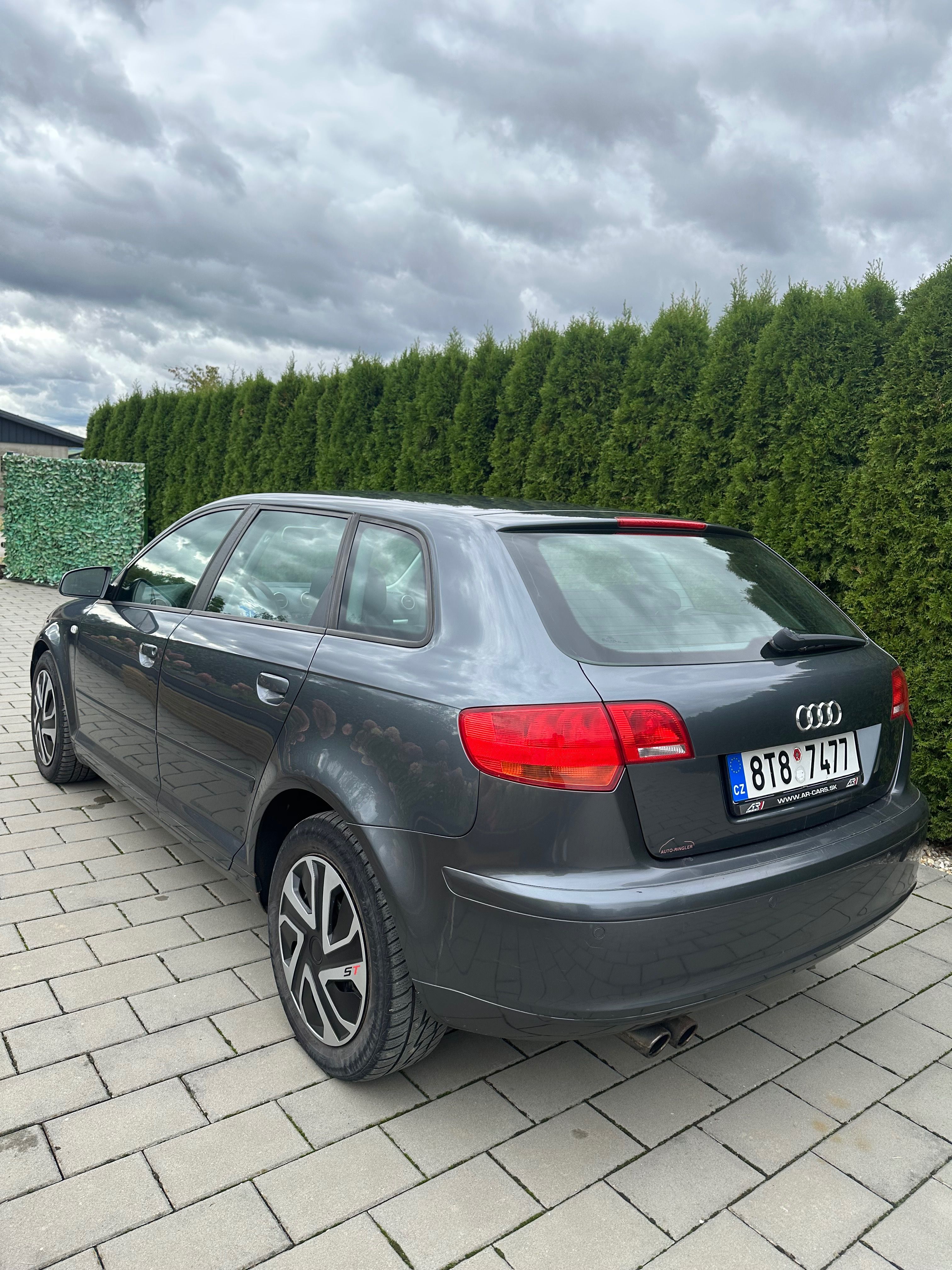 Audi A3, 2.0 FSI 2.Majitel 119tis km - fotka 5