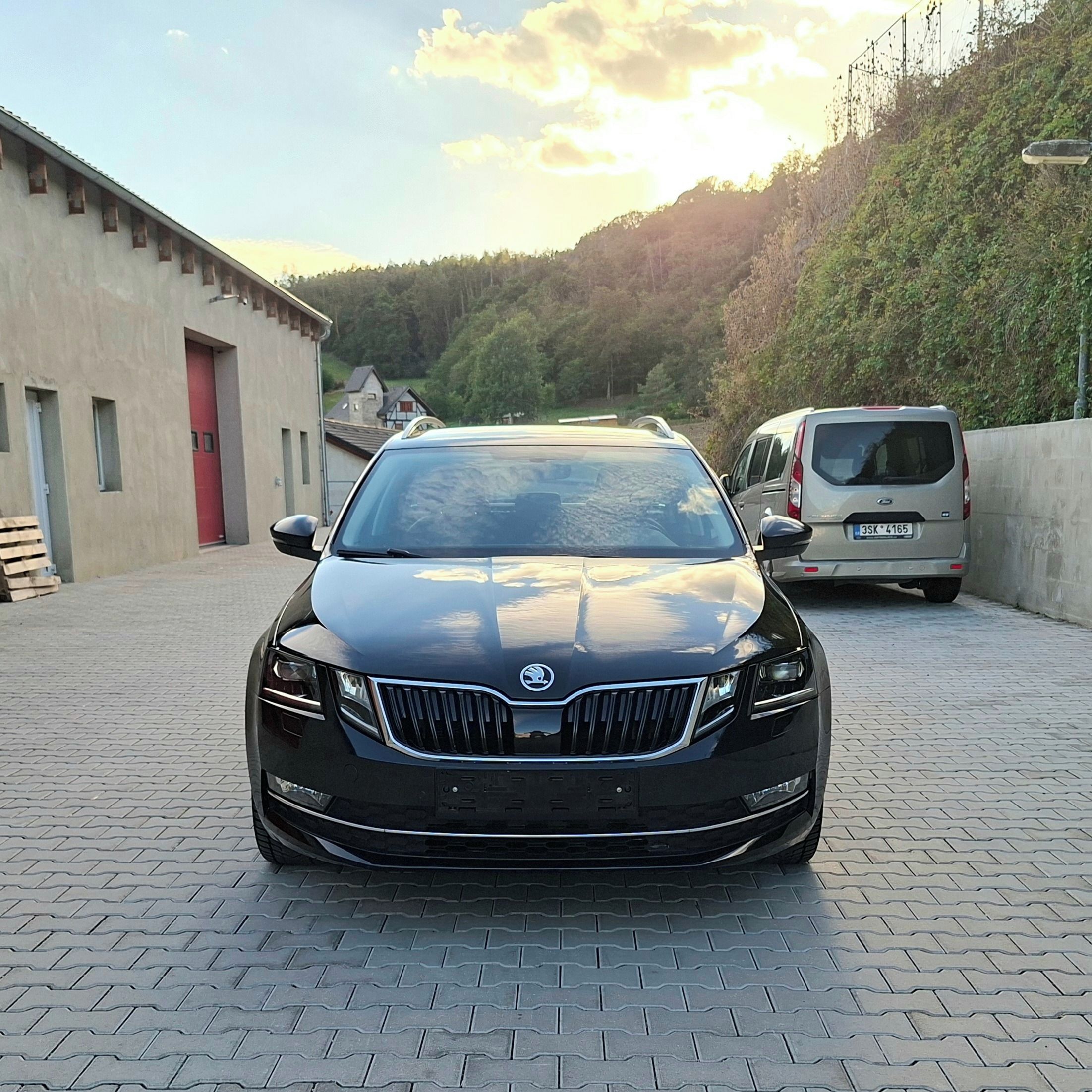 Škoda Octavia, 1.4 TSI 110kW FULL LED - fotka 3