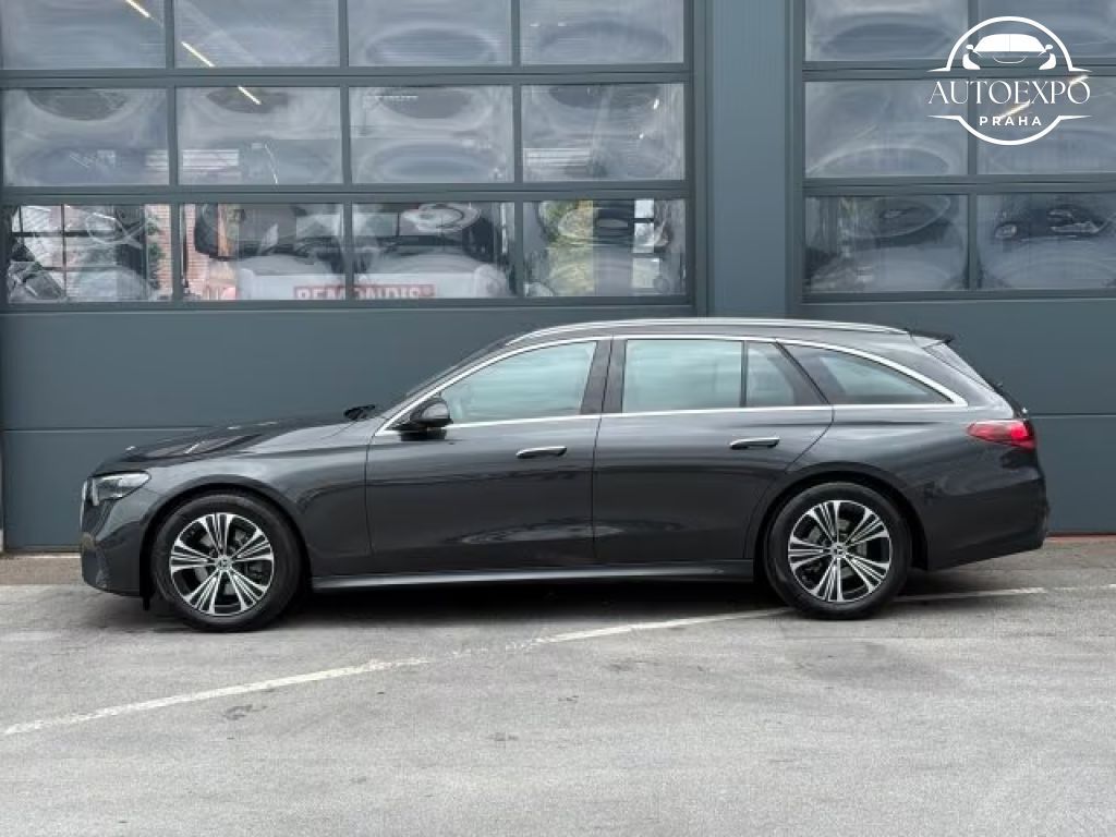 Mercedes-Benz Třídy E, 220d T AVANTGARDE *TAŽNÉ - fotka 3