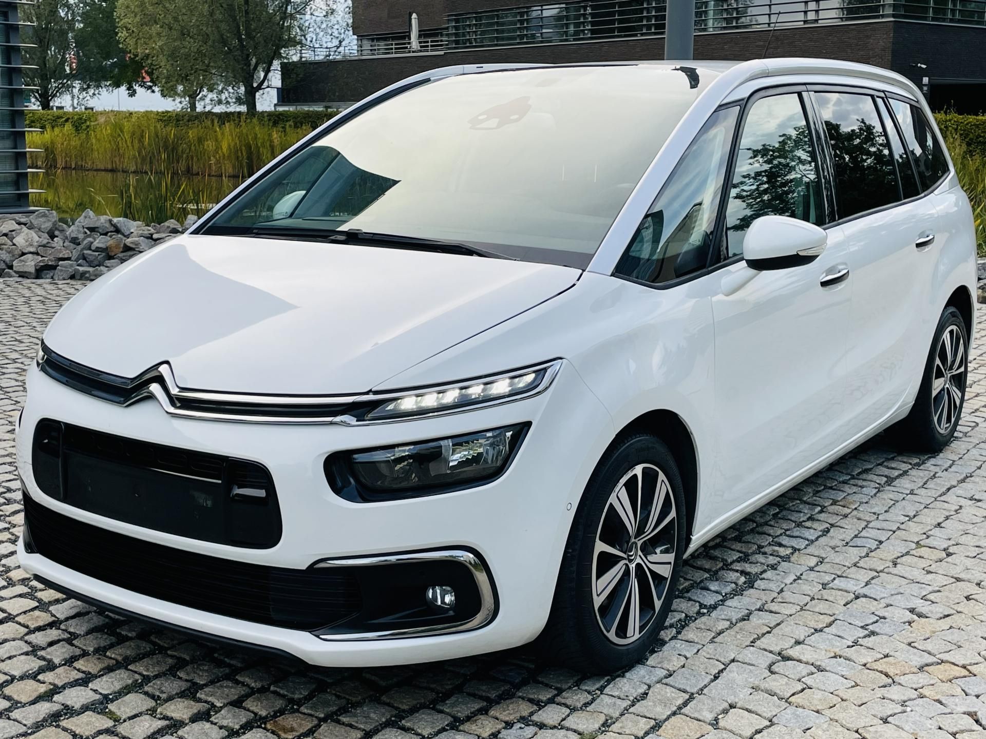 Citroën Grand C4 Picasso, 2.0HDi MAN 7MÍST SERVISKA TAŽN - fotka 4